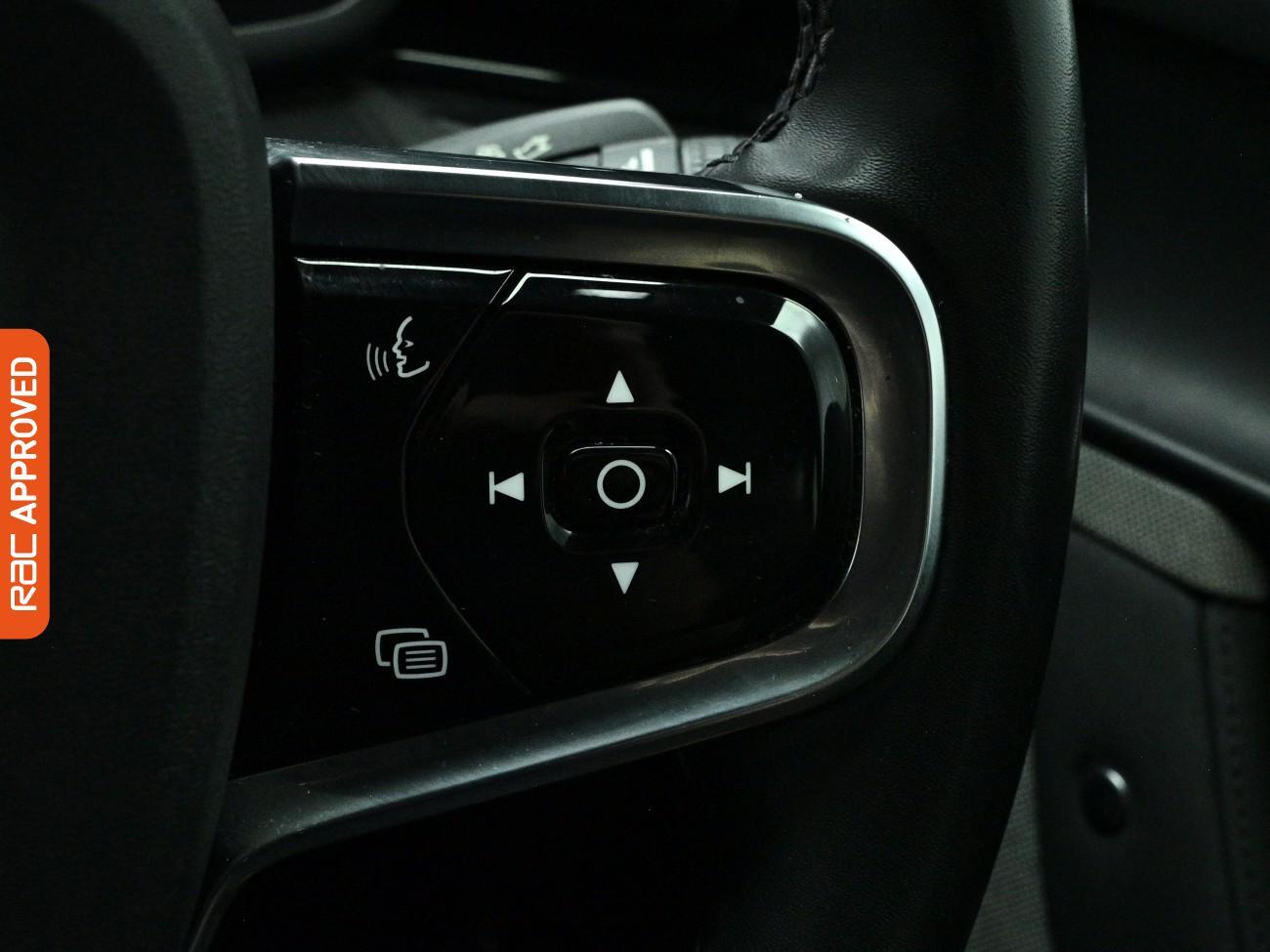 Polestar 2 view 22