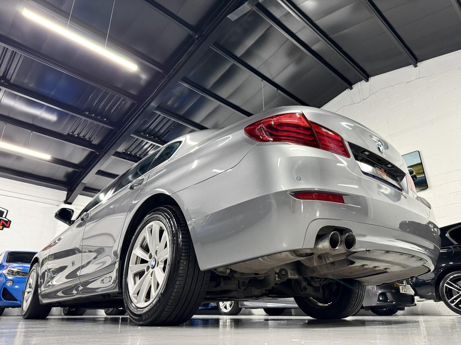 BMW 5 Series view 6