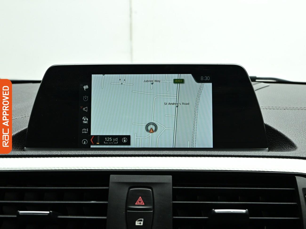 BMW 1 Series view 3