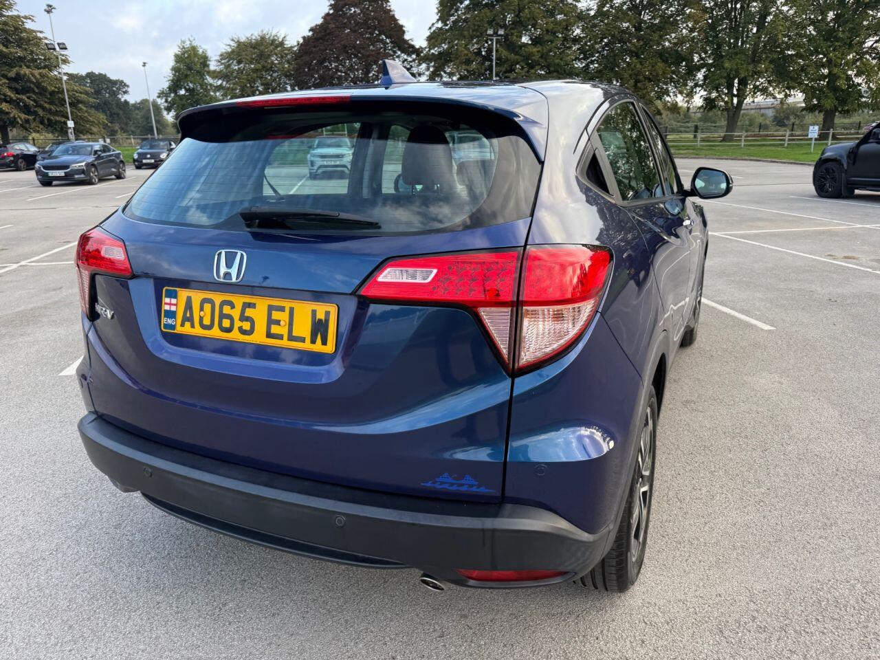 Honda HR-V view 40