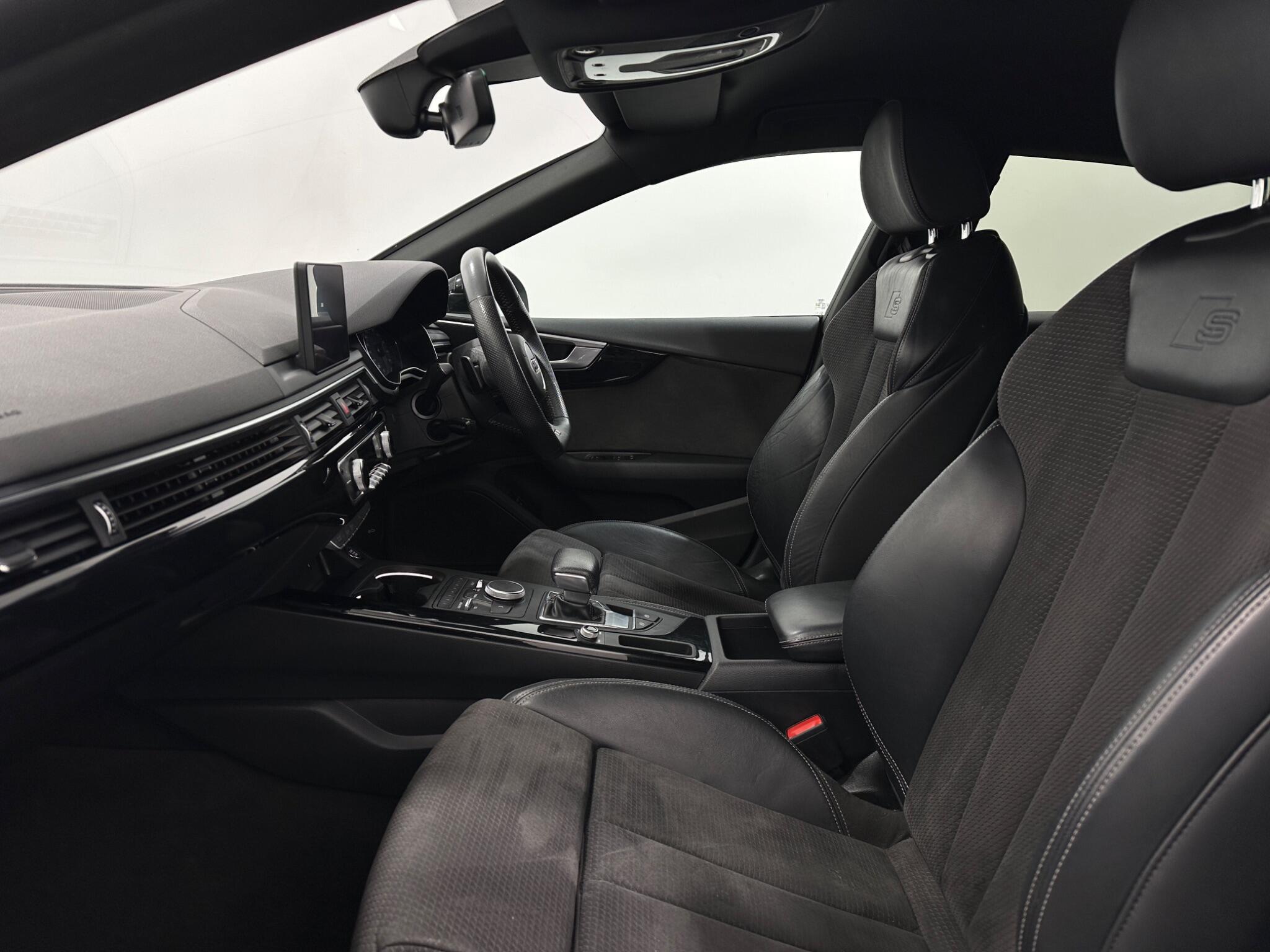 Audi A5 view 35