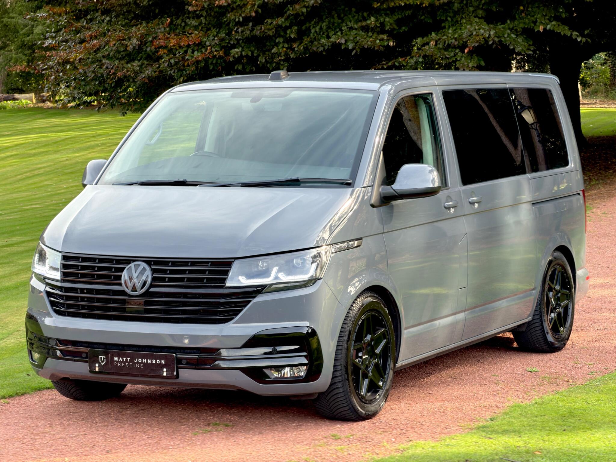 Volkswagen Caravelle view 15