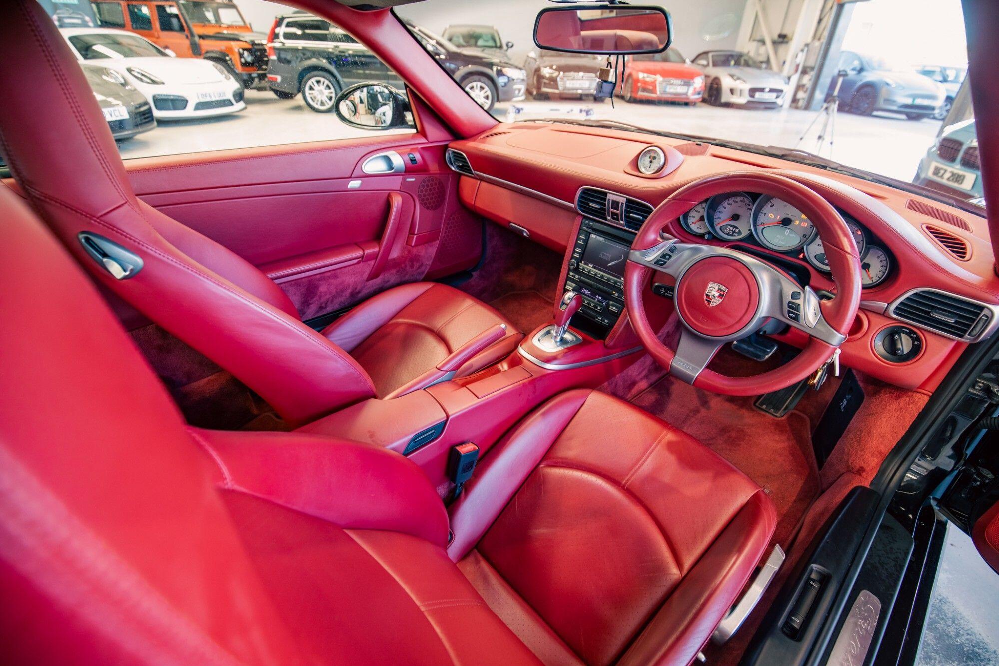 Porsche 911 view 3
