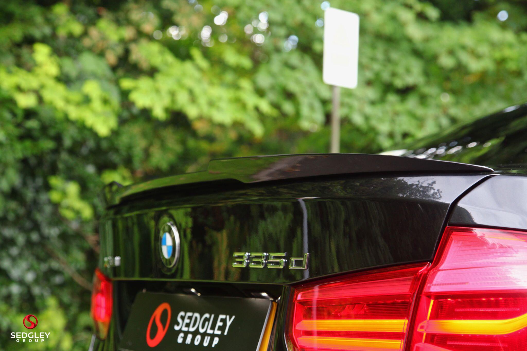 BMW 3 Series view 13
