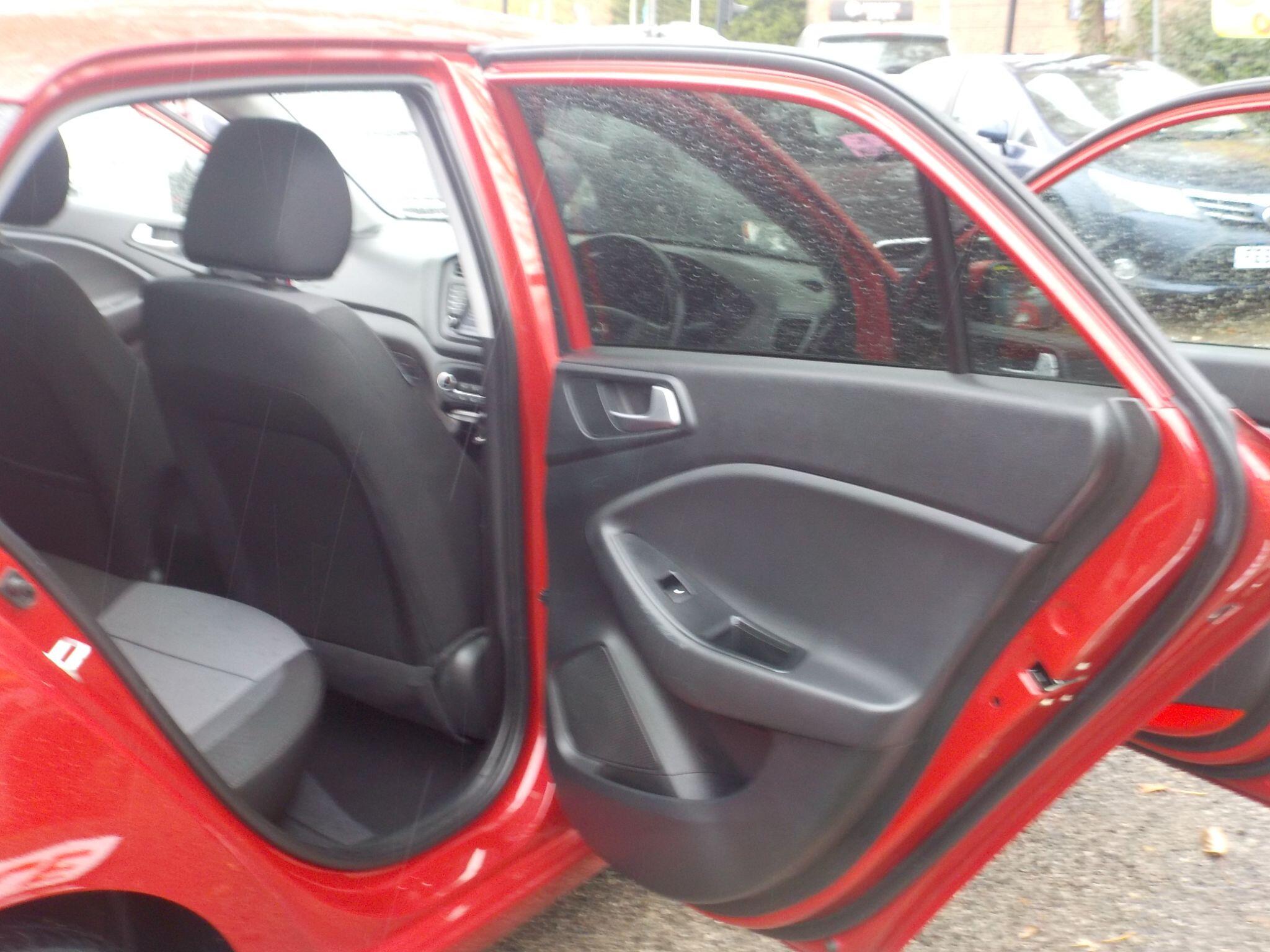 Hyundai i20 1.2 Premium SE Nav Euro 6 5dr