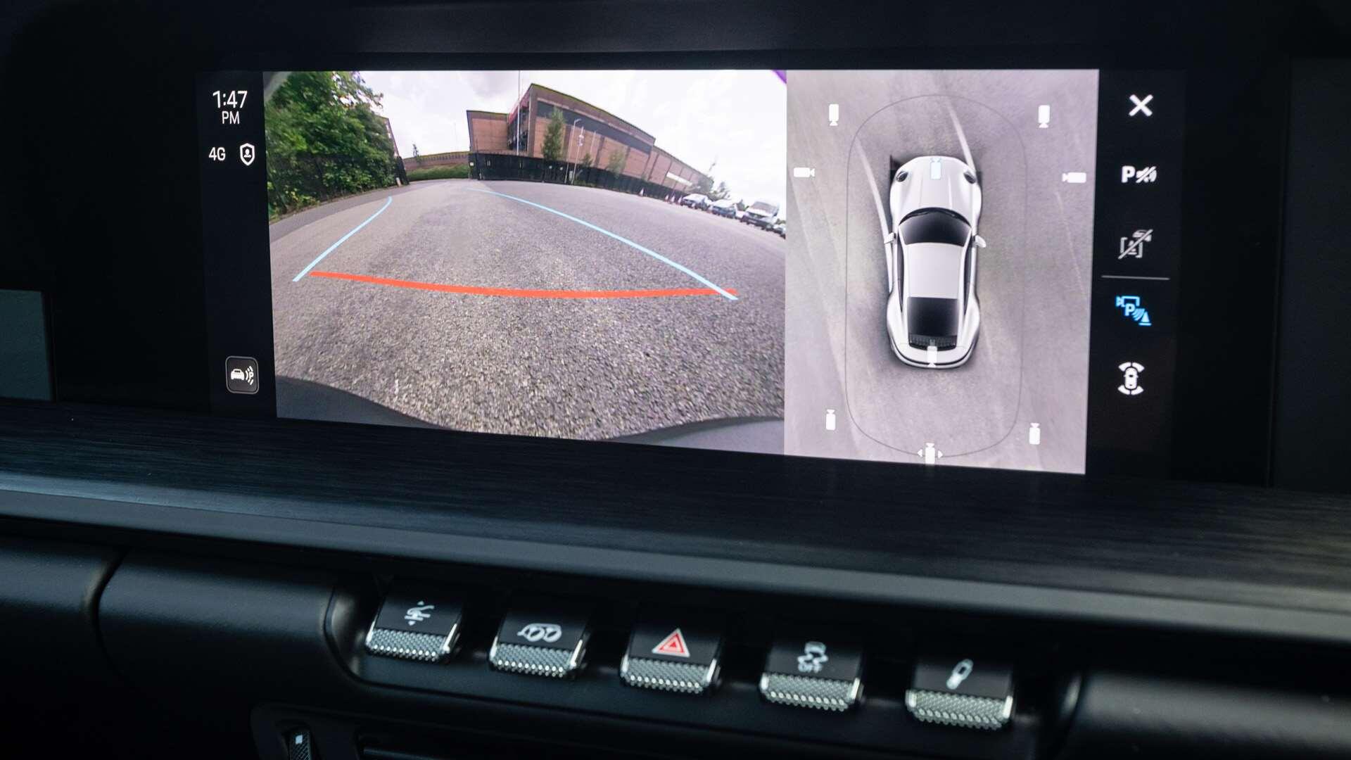Porsche 911 view 17