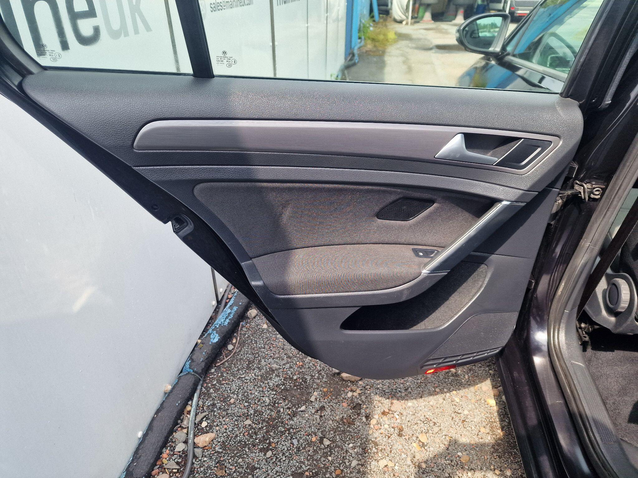 Volkswagen Golf view 38
