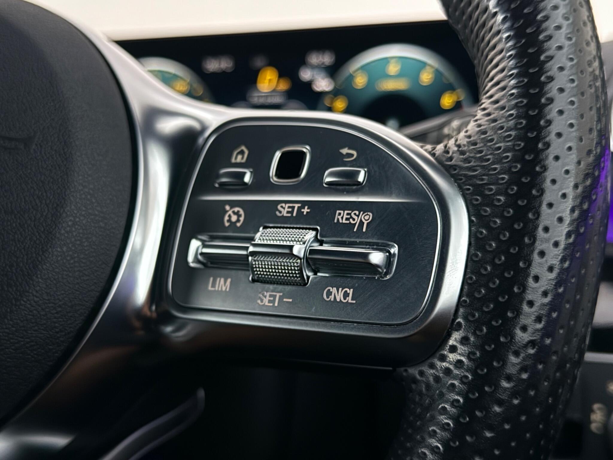 Mercedes-Benz Cla view 15