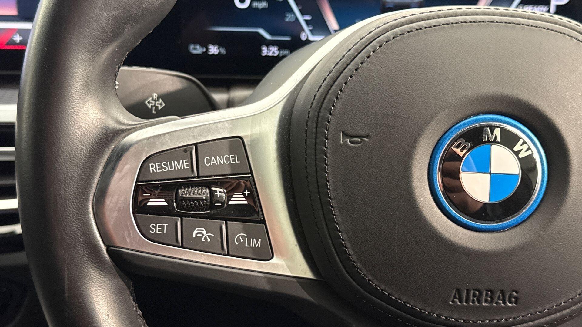 BMW i4 view 17