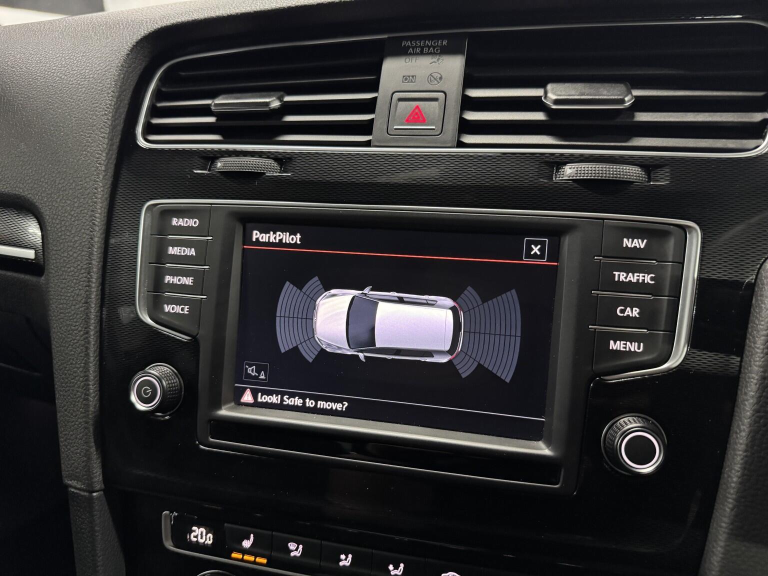 Volkswagen Golf view 25