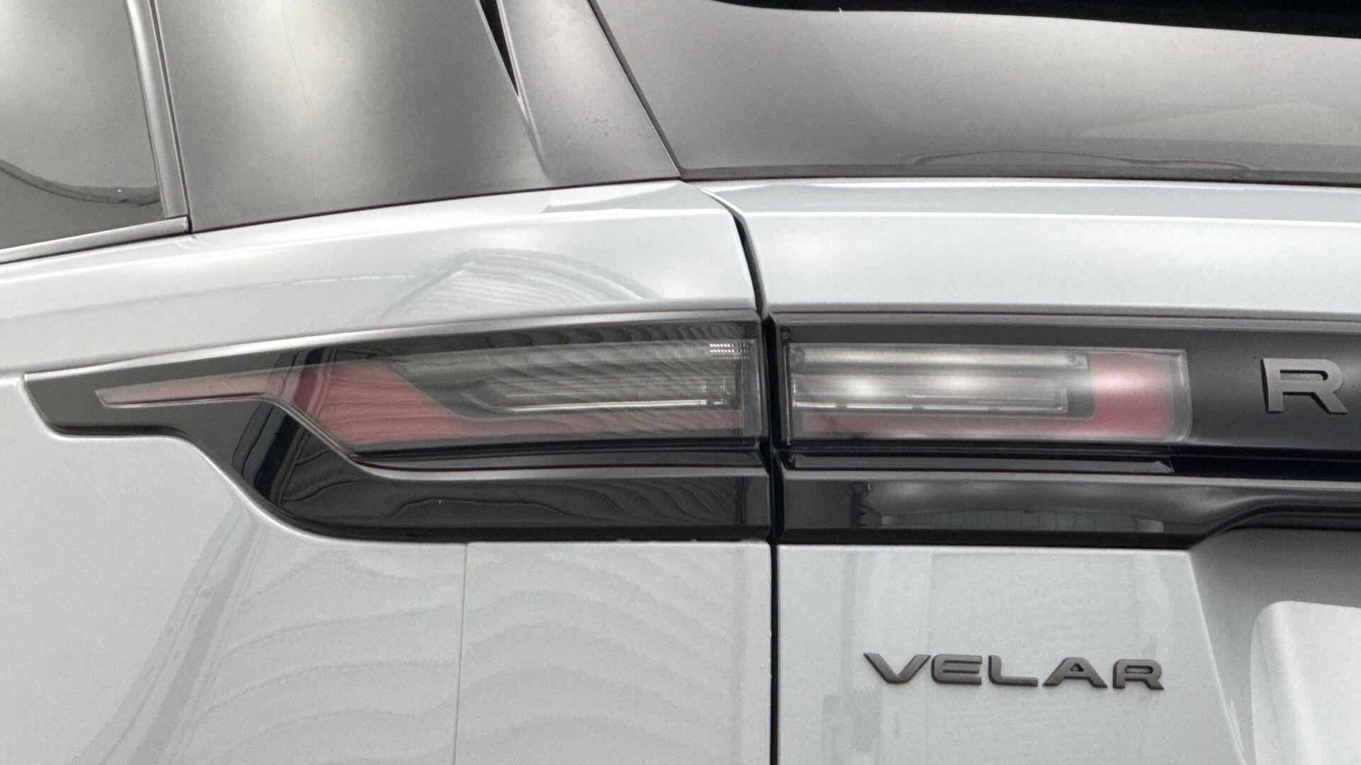 Land Rover Range Rover Velar view 19