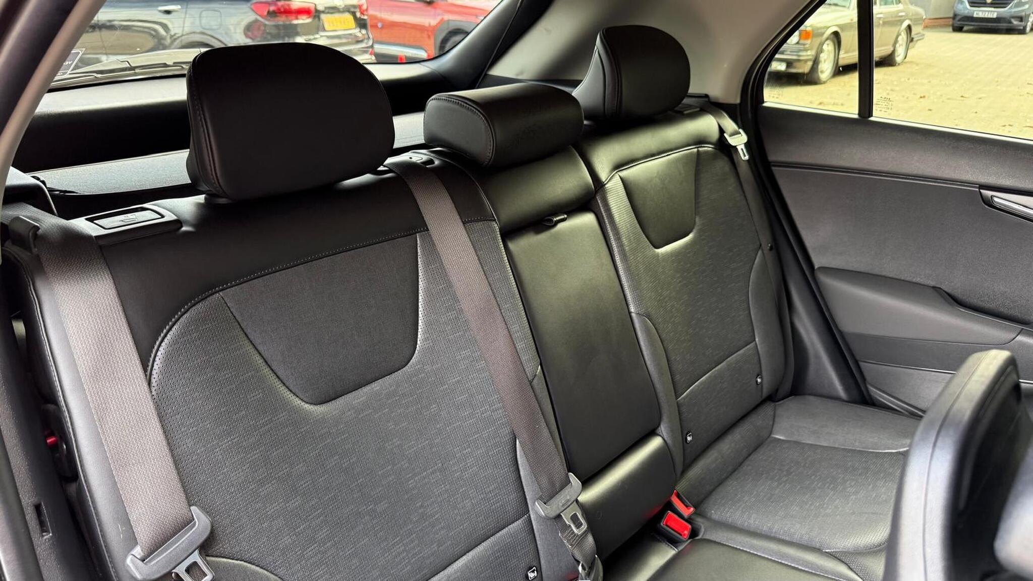 Kia Niro view 27