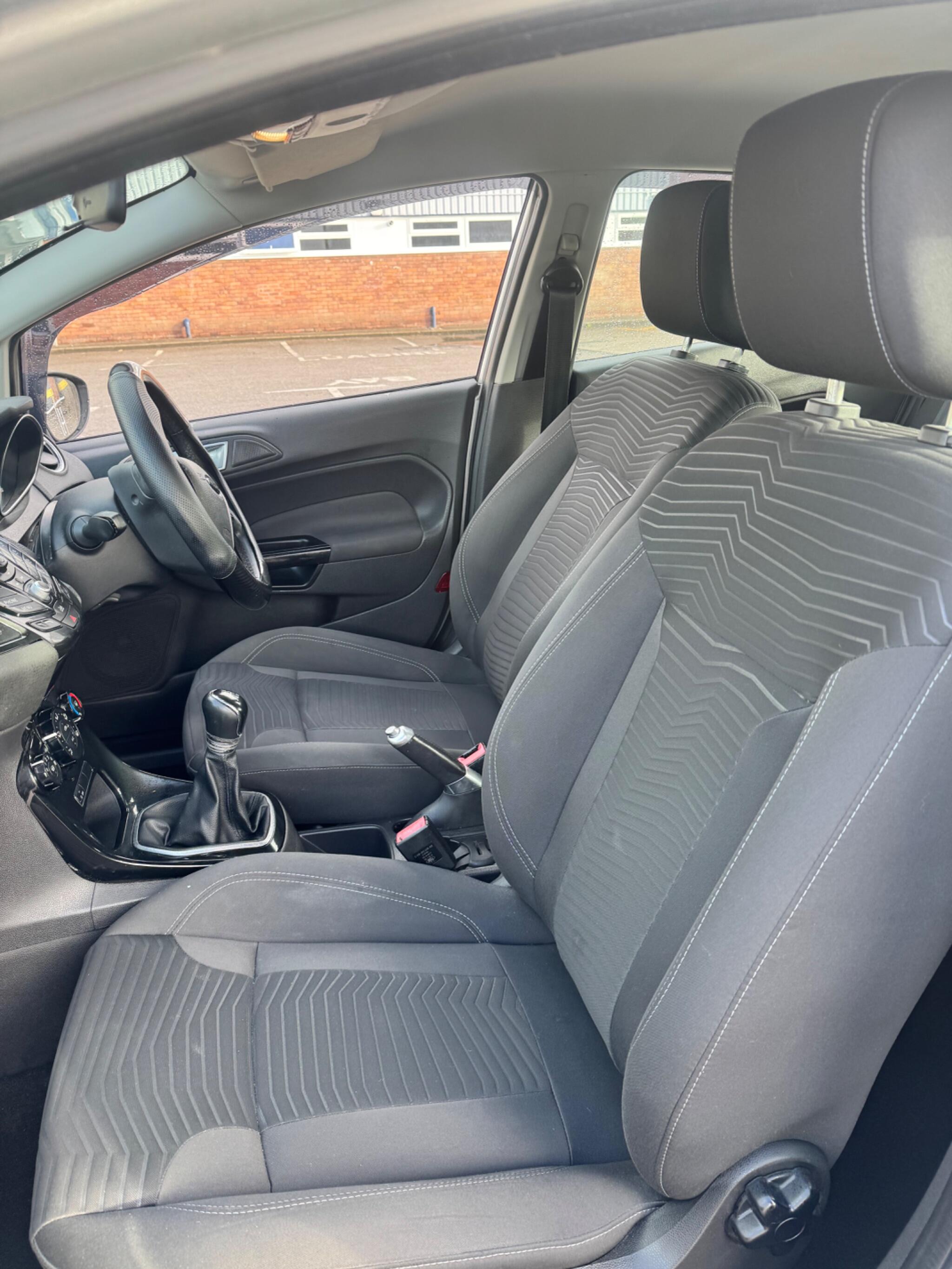 Ford Fiesta view 45