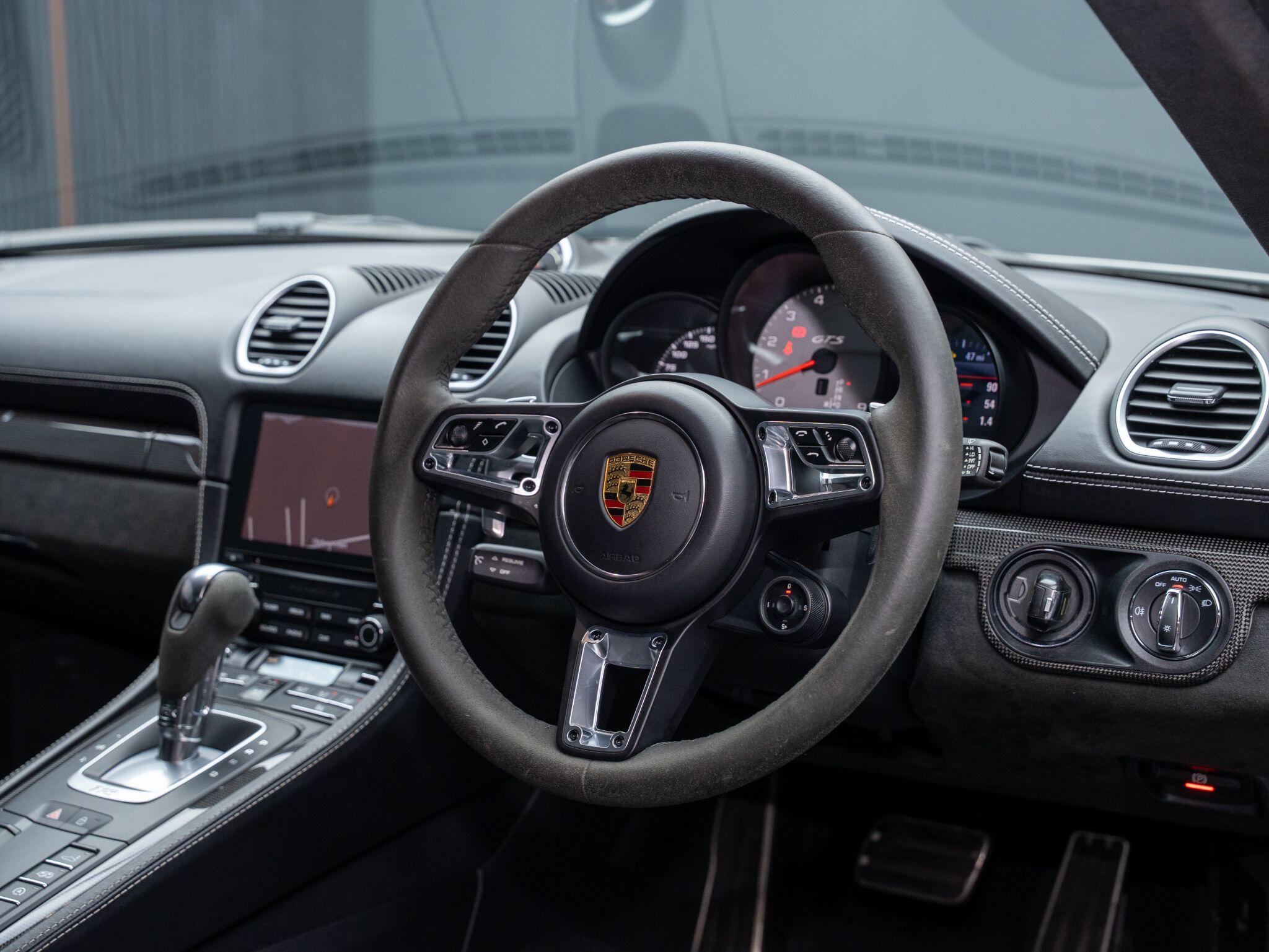 Porsche Cayman view 4