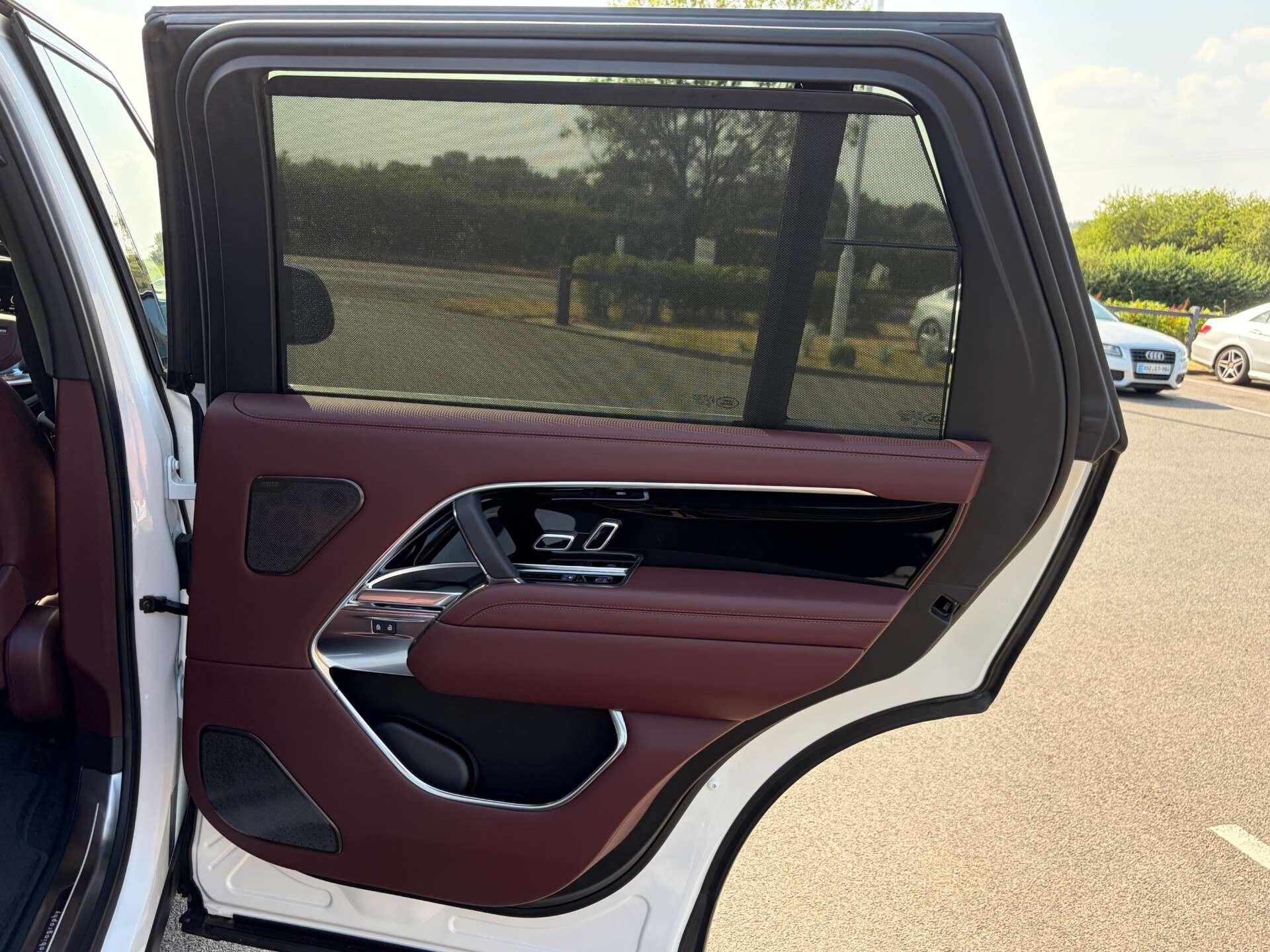 Land Rover Range Rover view 30