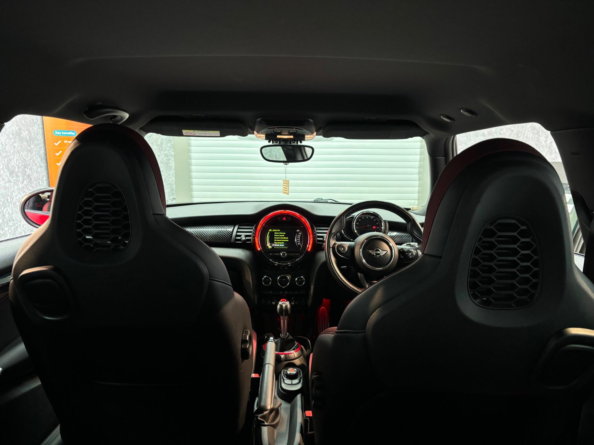 Mini Cooper view 14