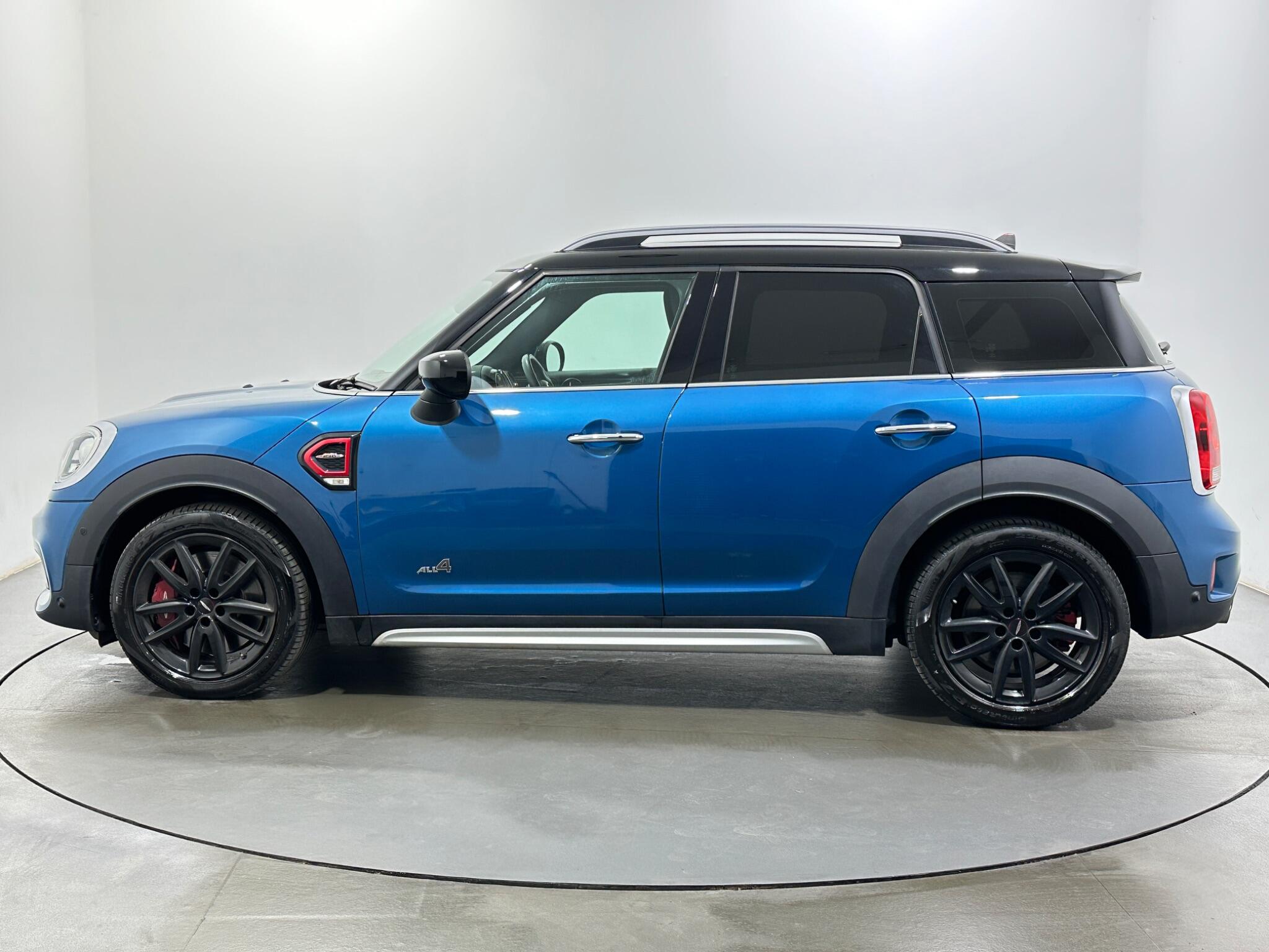 Mini Countryman view 5