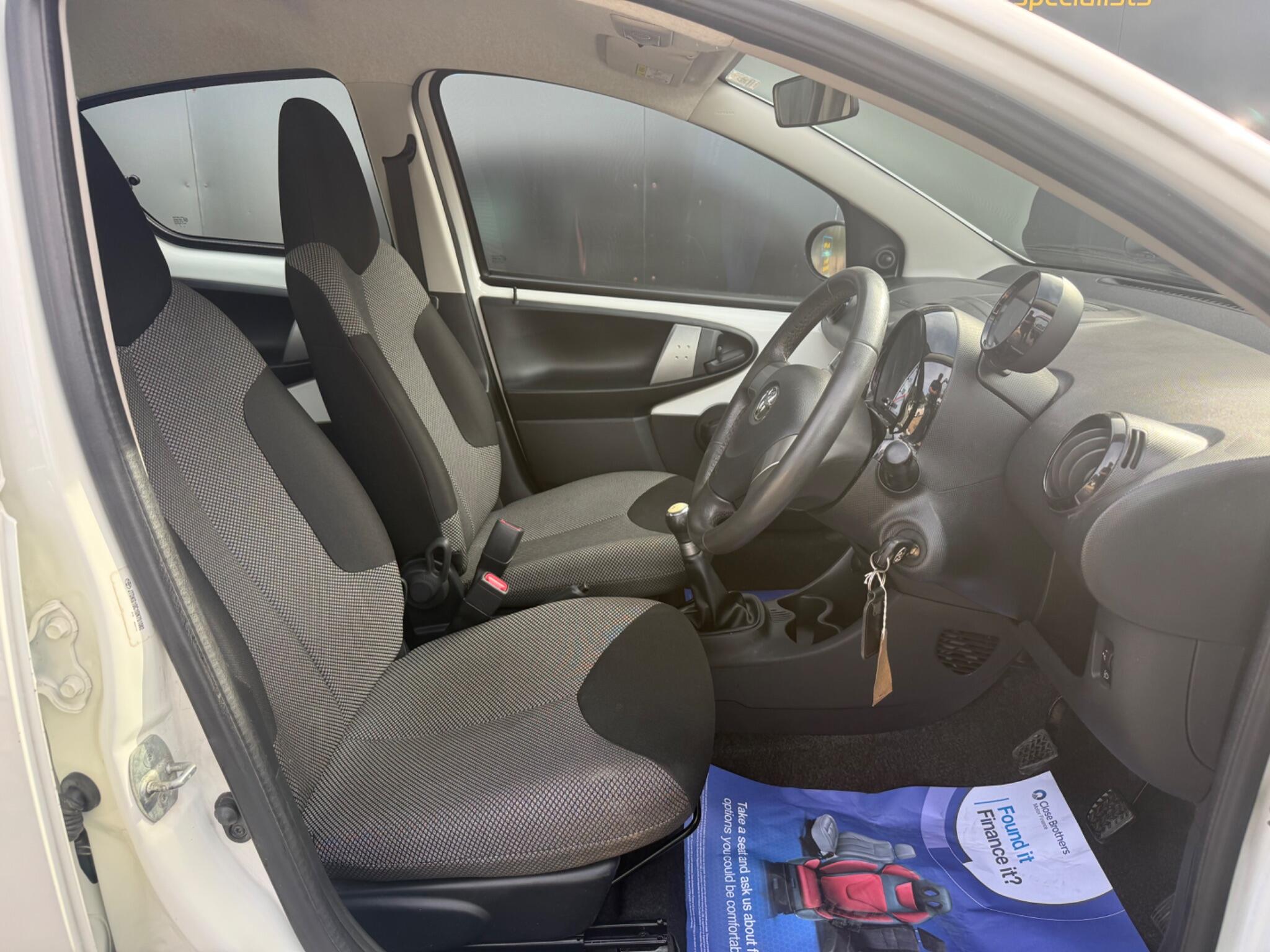 Toyota Aygo view 17