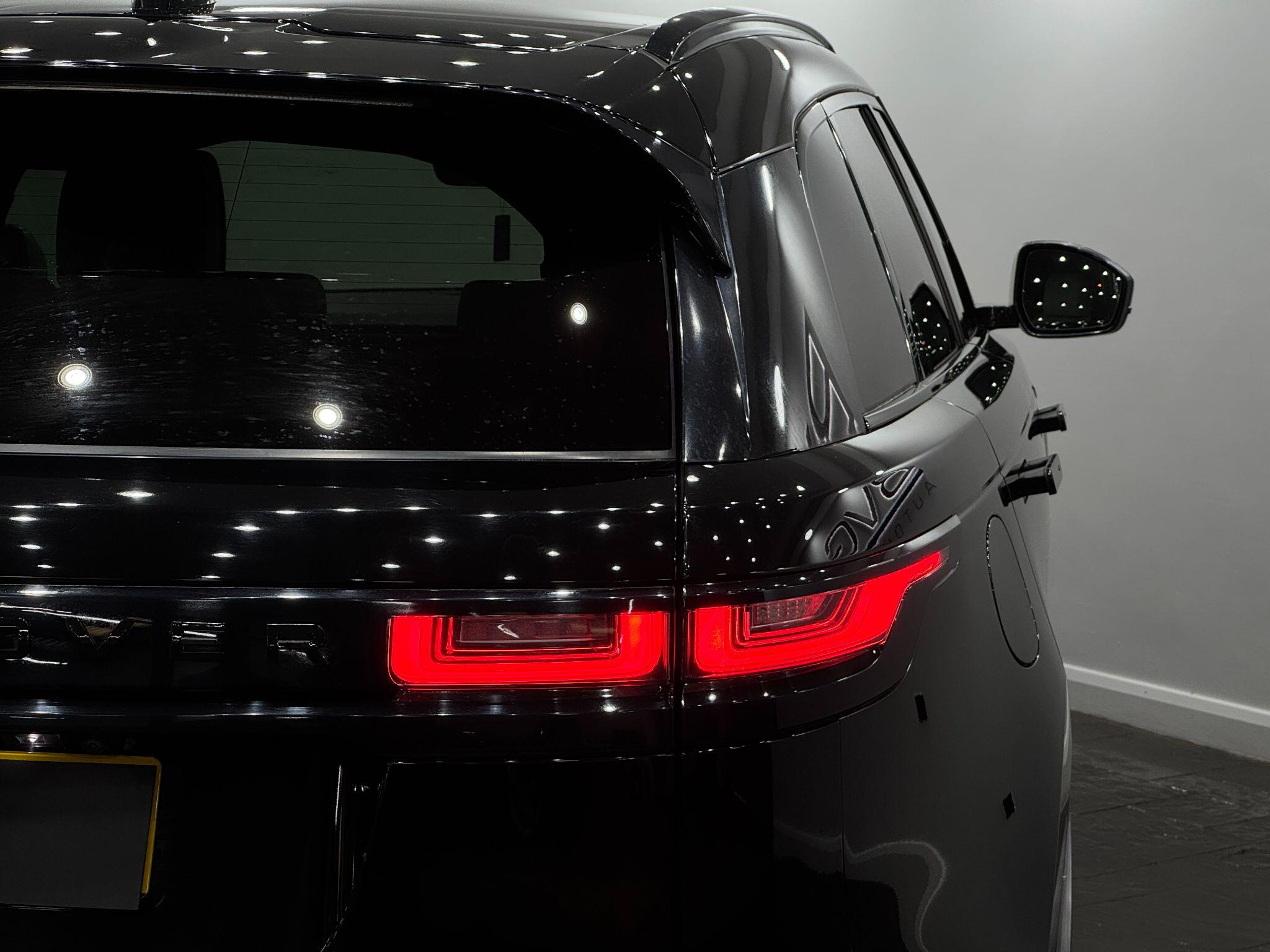 Land Rover Range Rover Velar view 11