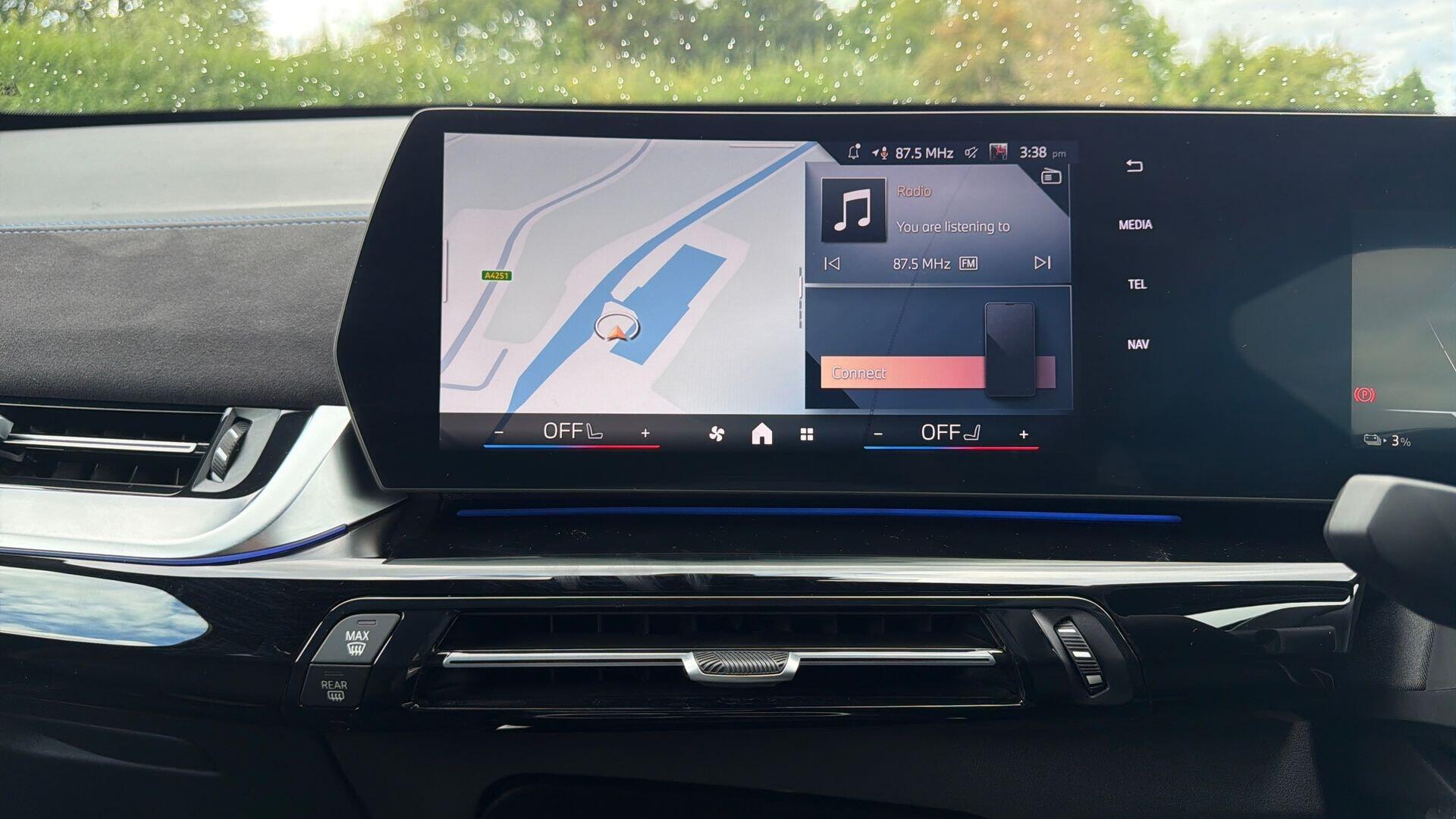 BMW Ix1 view 8
