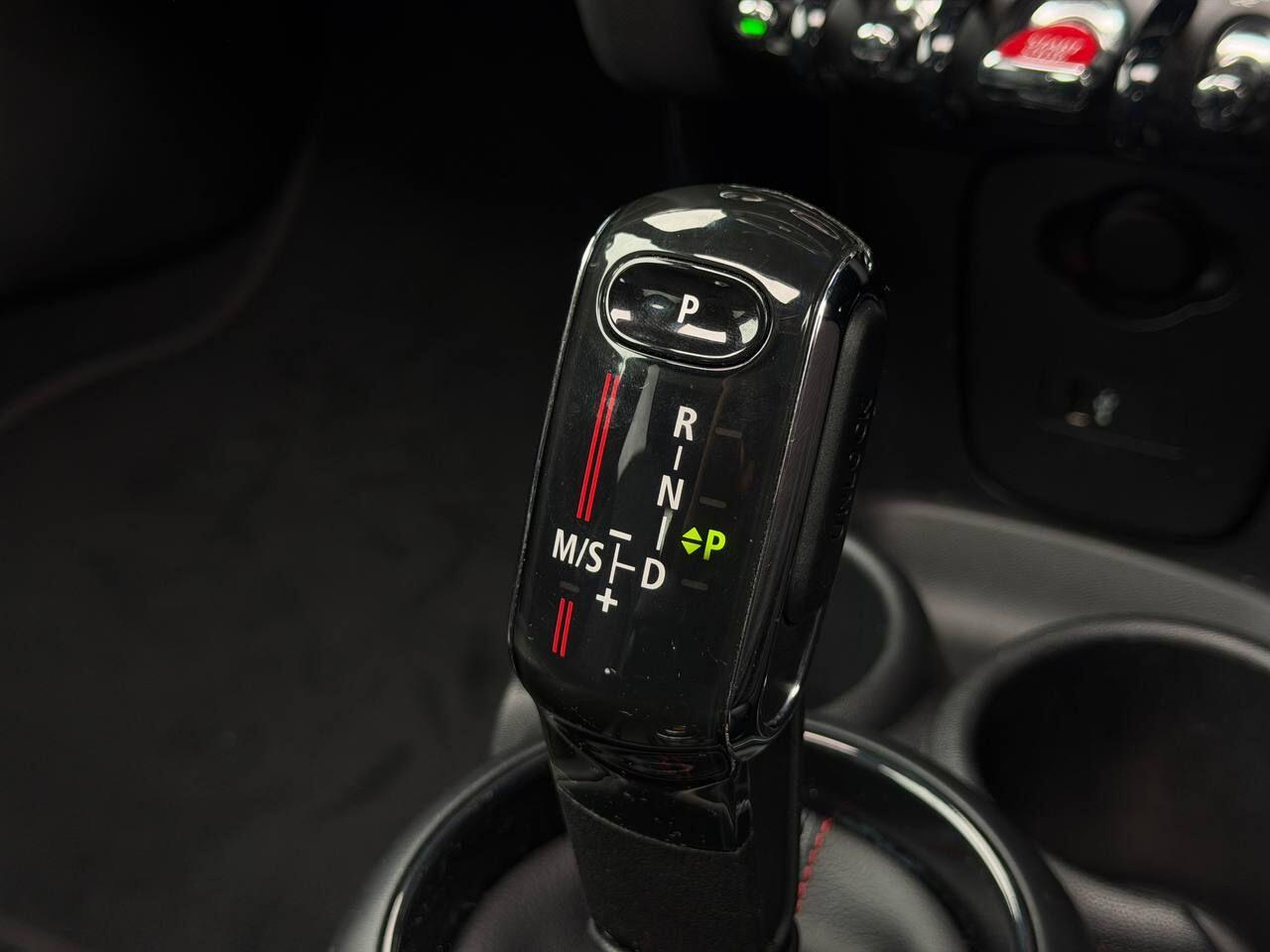 Mini Cooper view 22