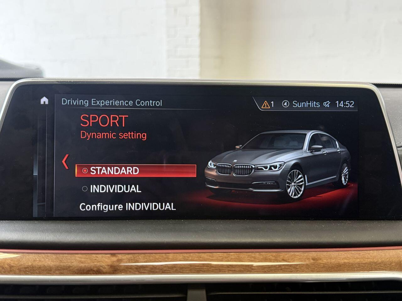 BMW 7 Series view 55