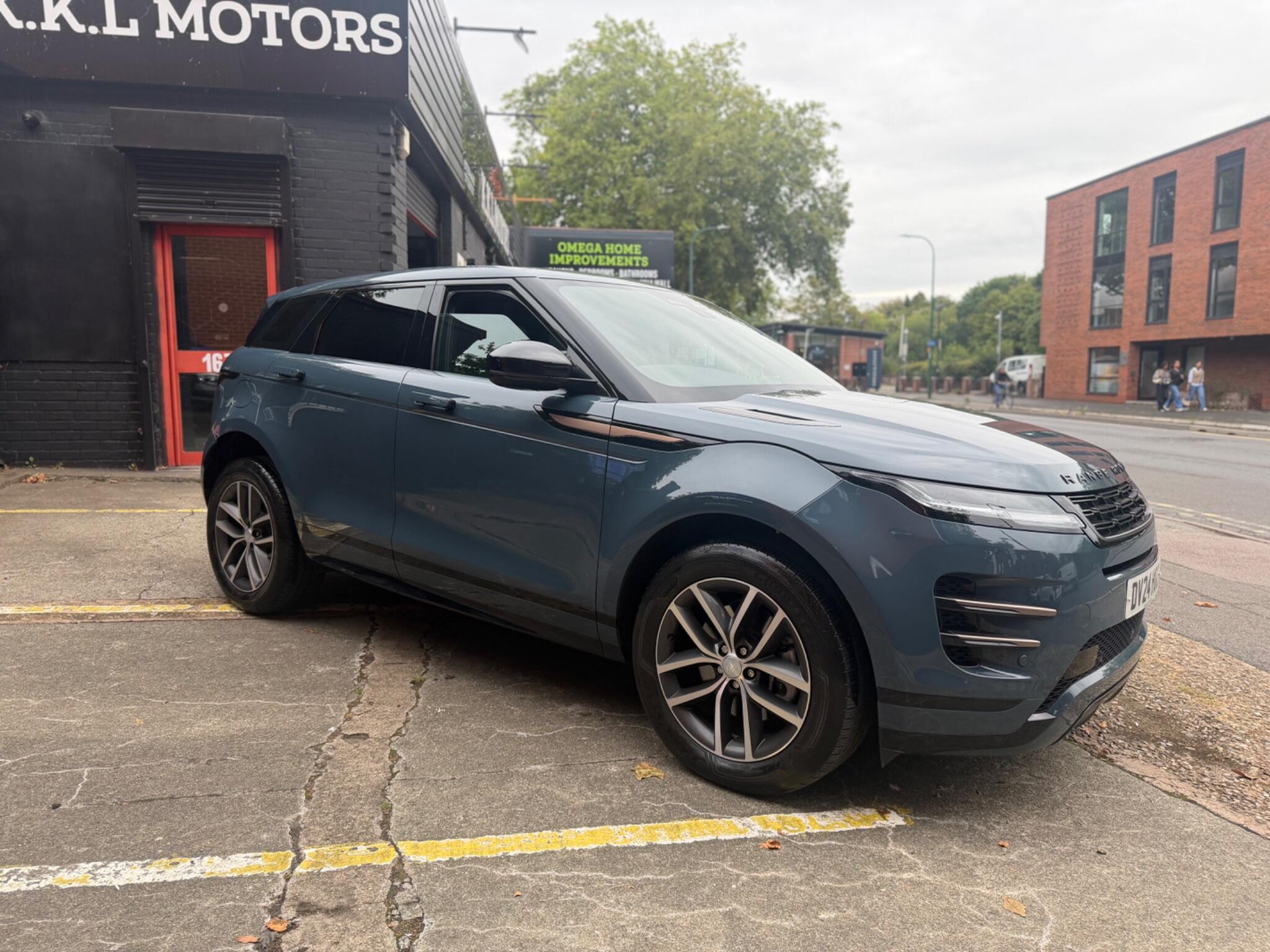 Land Rover Range Rover Evoque view 5