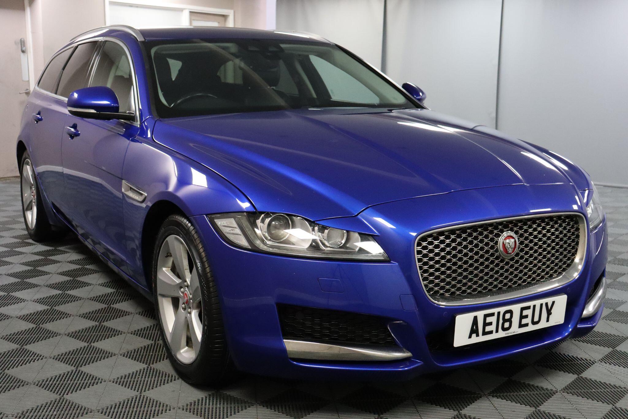 Jaguar XF view 30