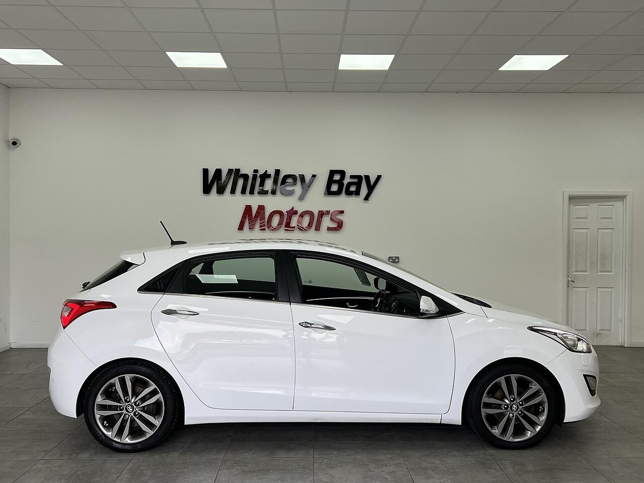 Hyundai i30 view 2