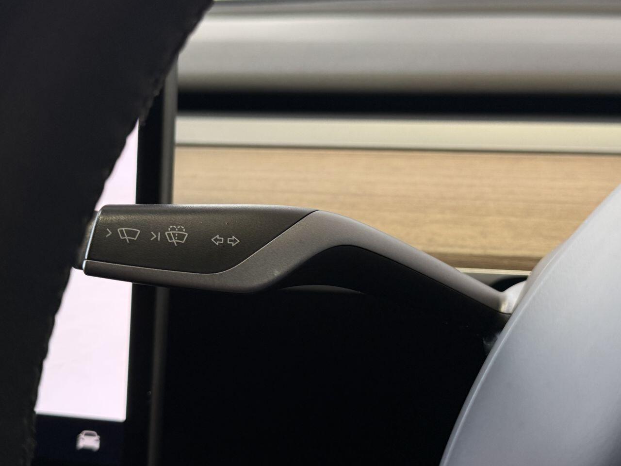 Tesla Model Y view 40