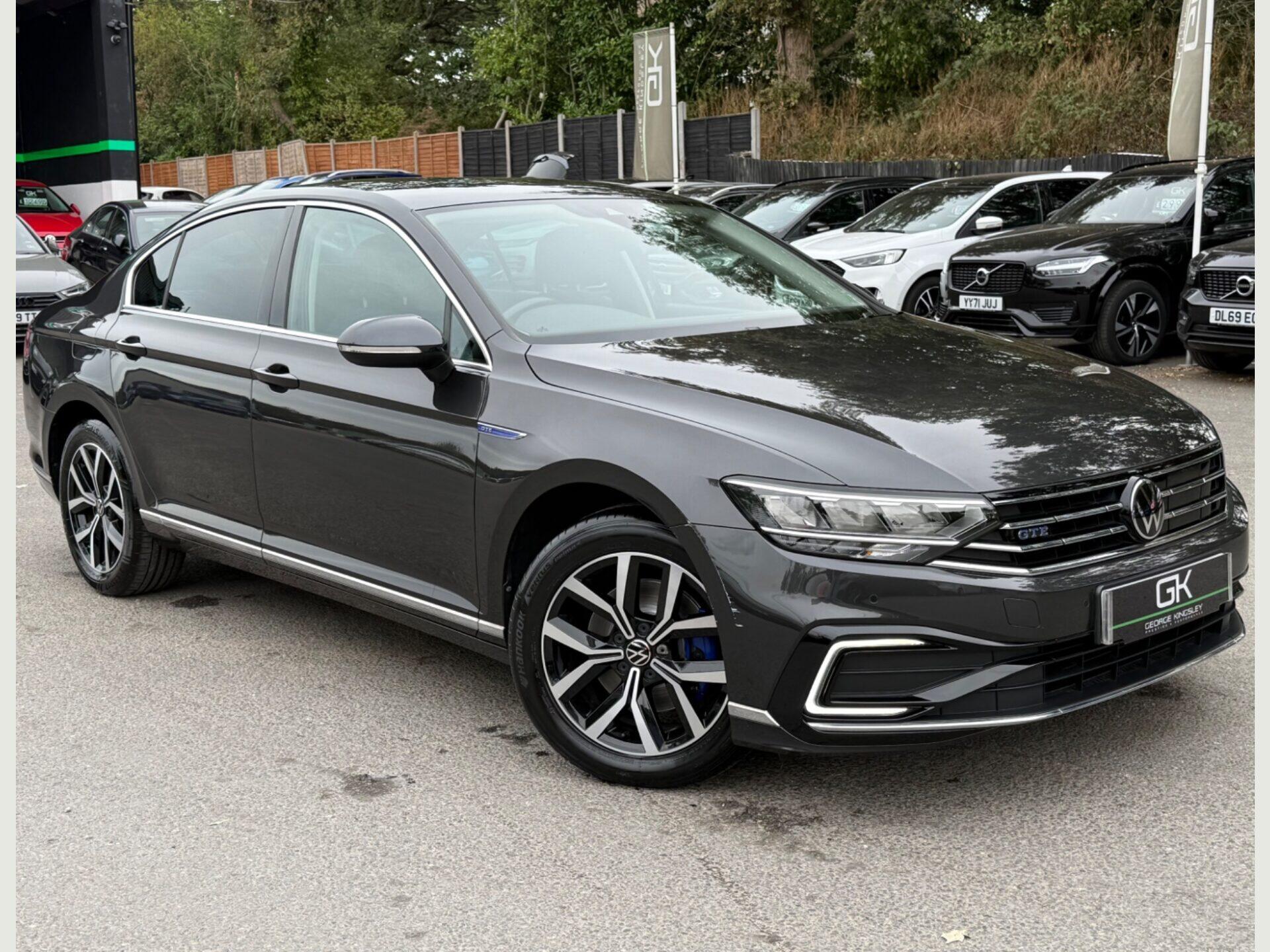 Volkswagen Passat main image