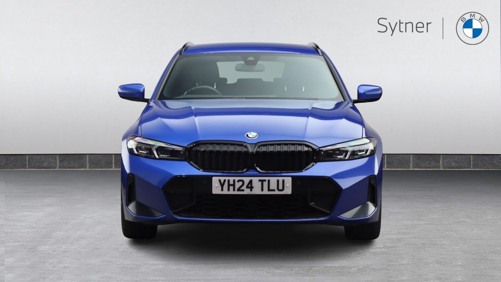 BMW 3 Series view 16