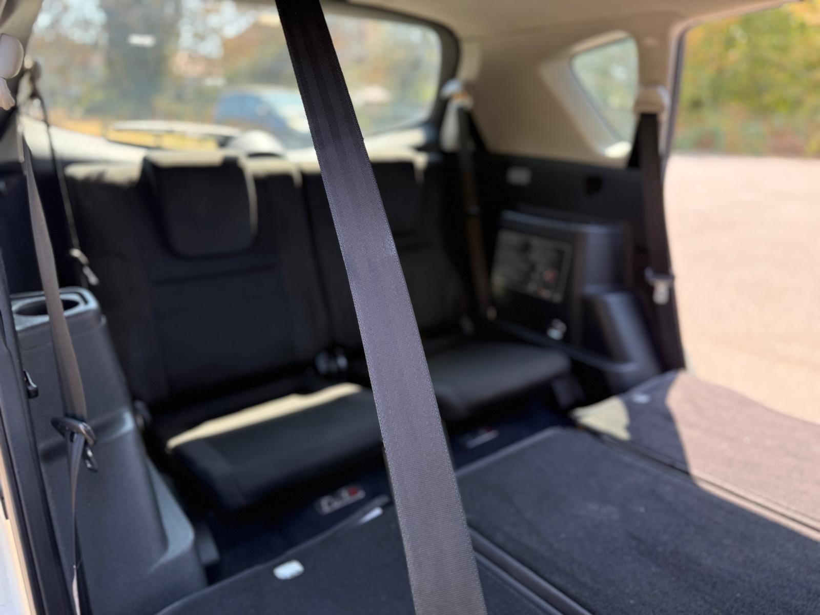 Toyota Corolla Verso view 35