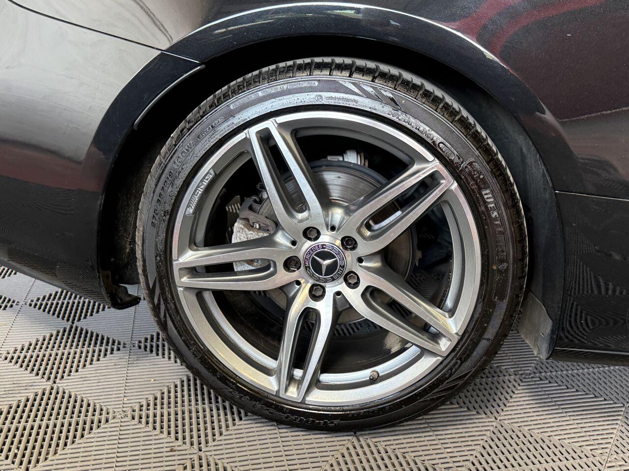 Mercedes-Benz E Class view 19