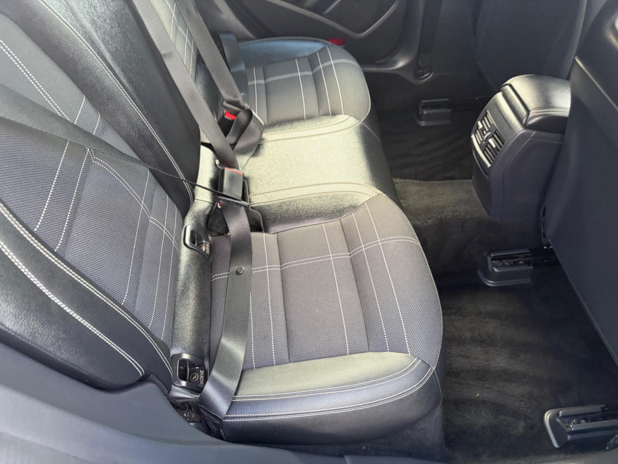 Mercedes-Benz Cla view 58