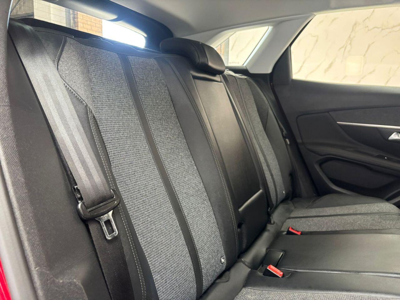 Peugeot 3008 view 21