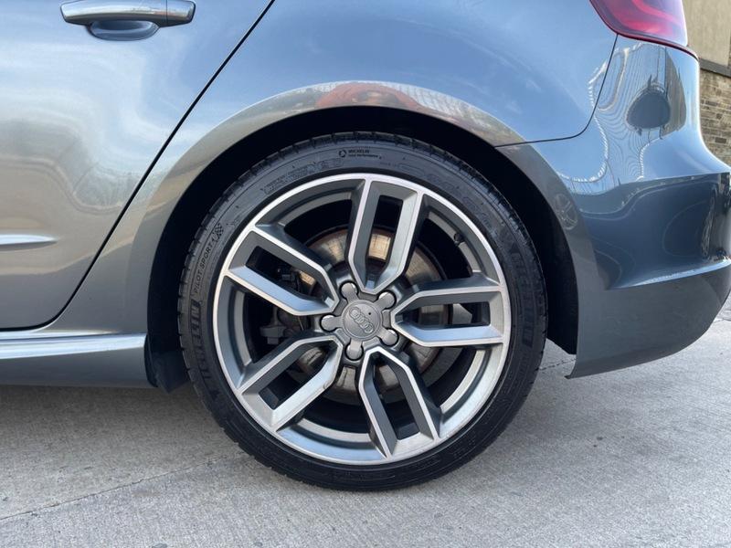 2014 Audi S3 image 38