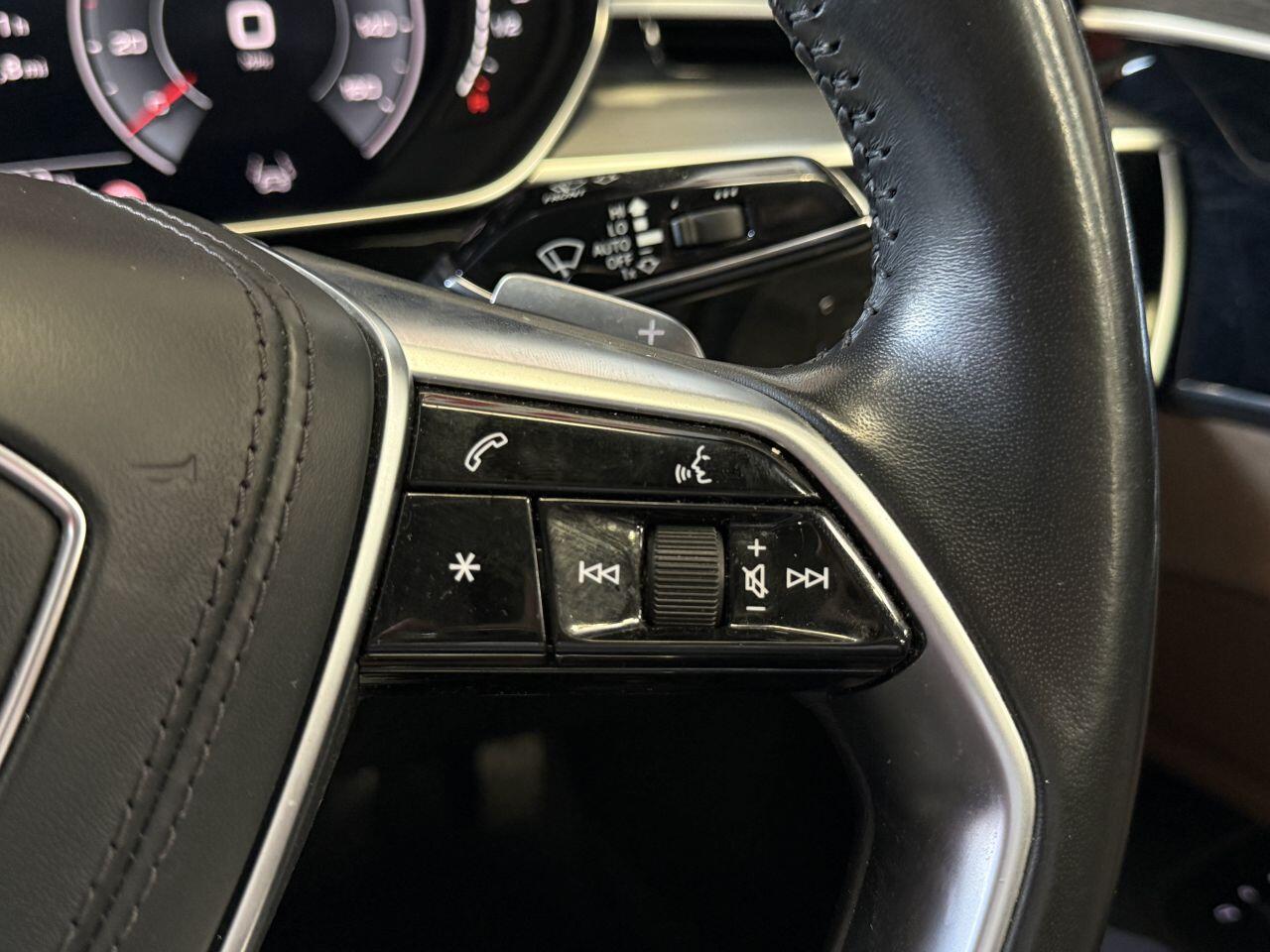 Audi A8 view 40