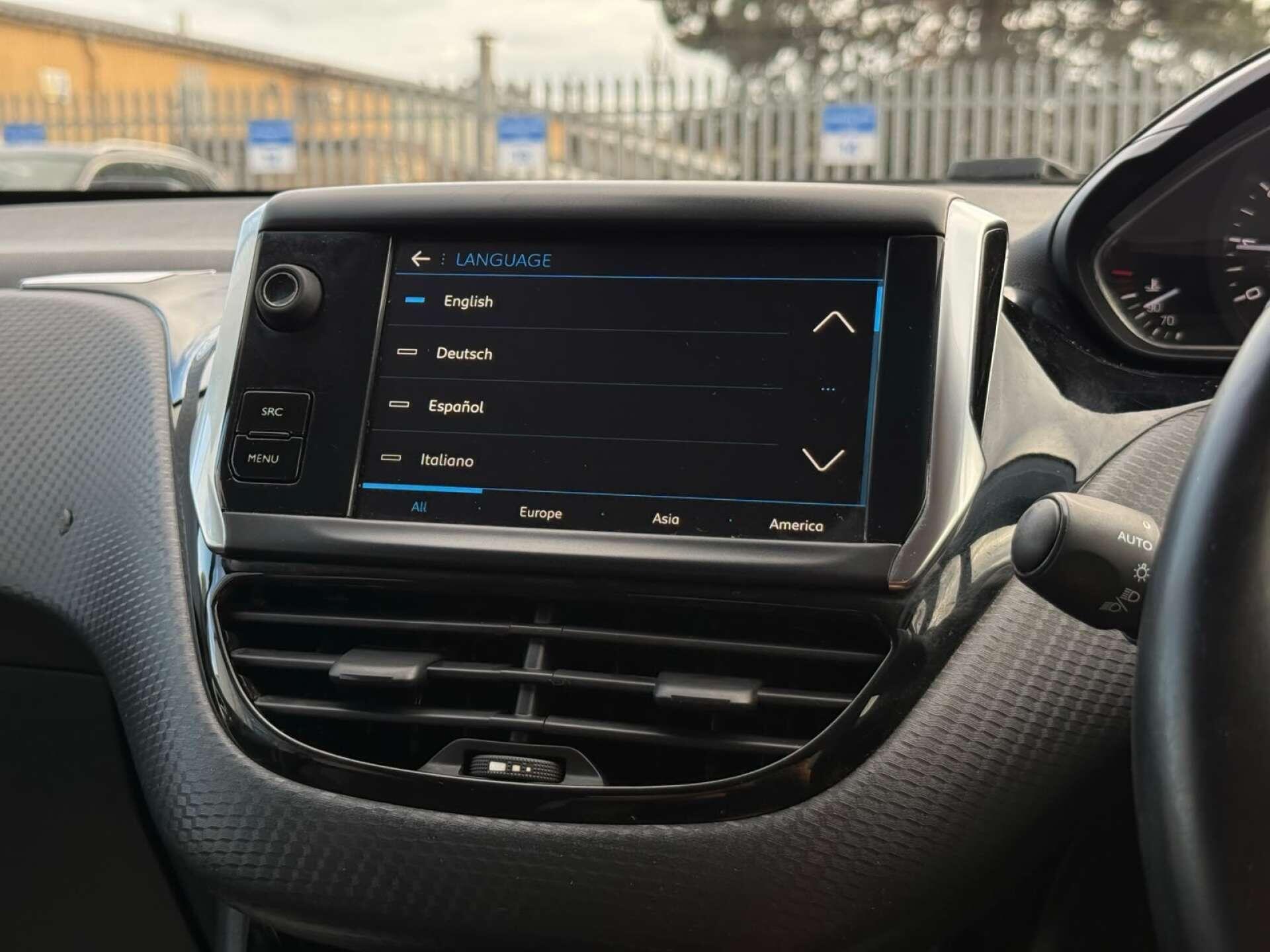 Peugeot 2008 view 67