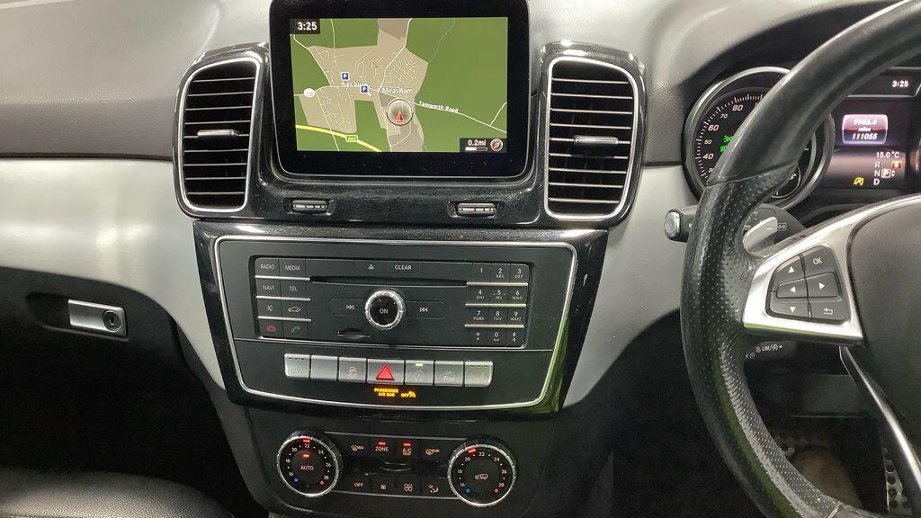 Mercedes-Benz Gle view 4
