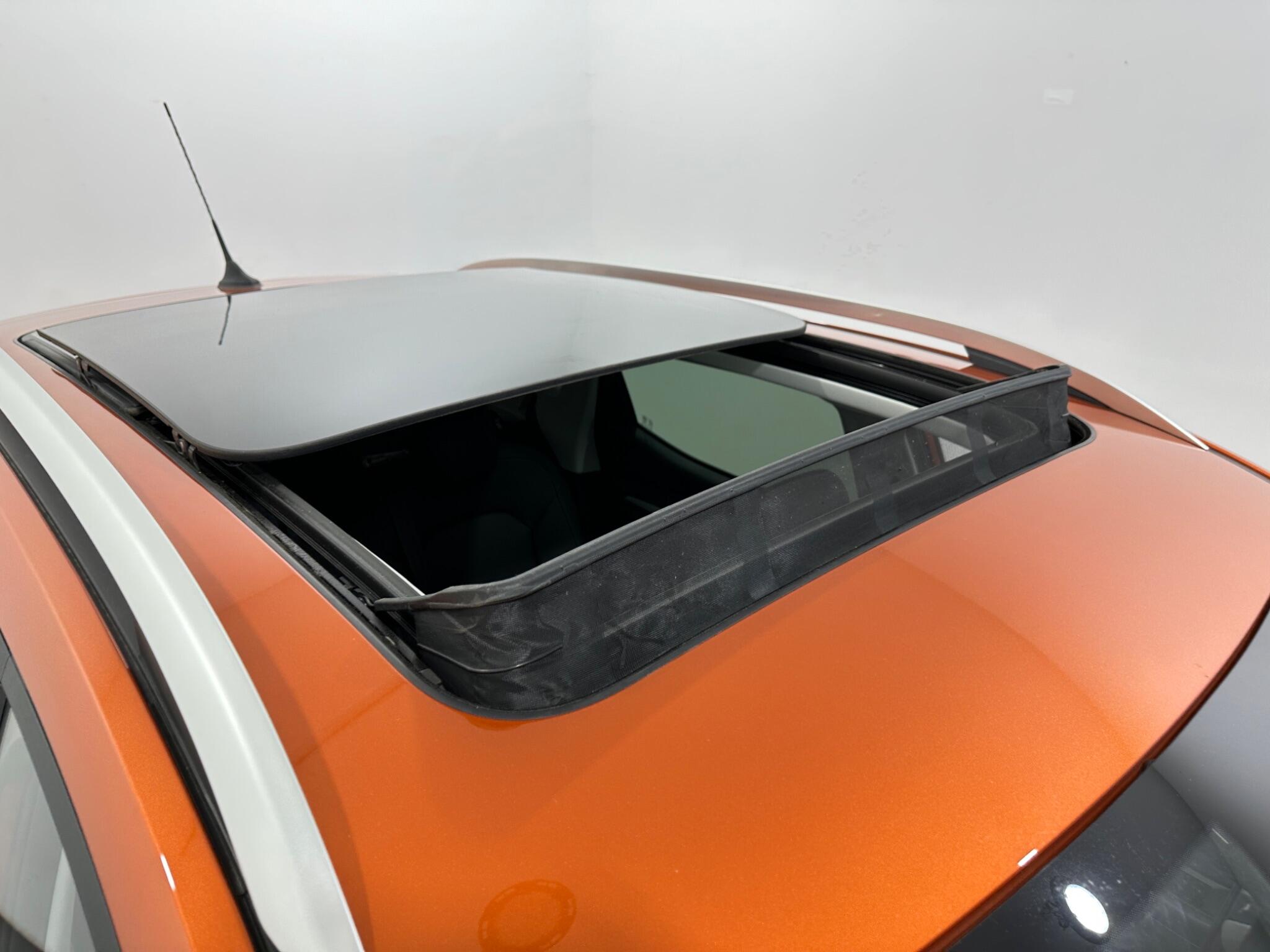 MG ZS view 53