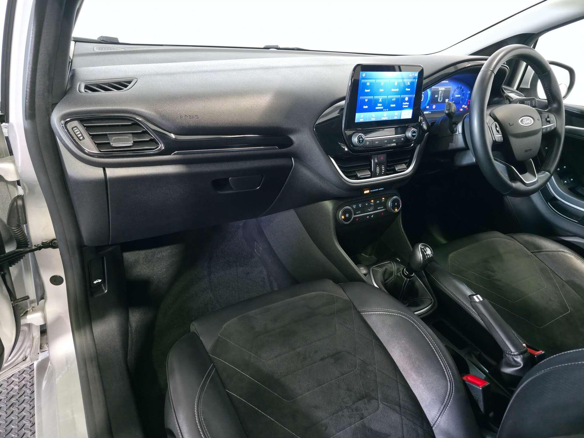 Ford Fiesta view 70