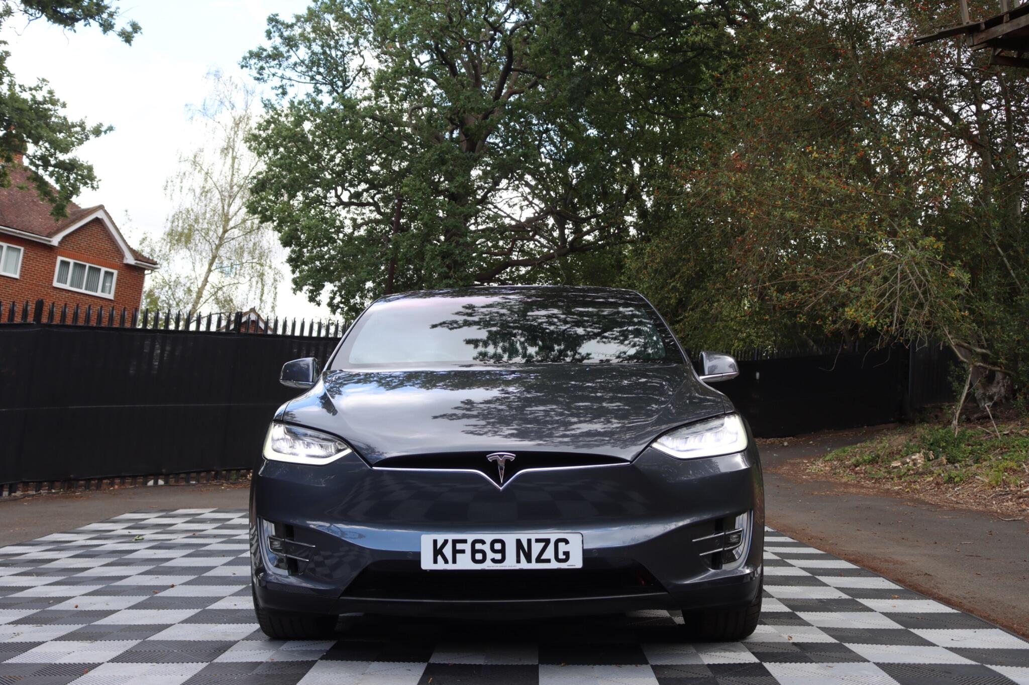 Tesla Model X view 26