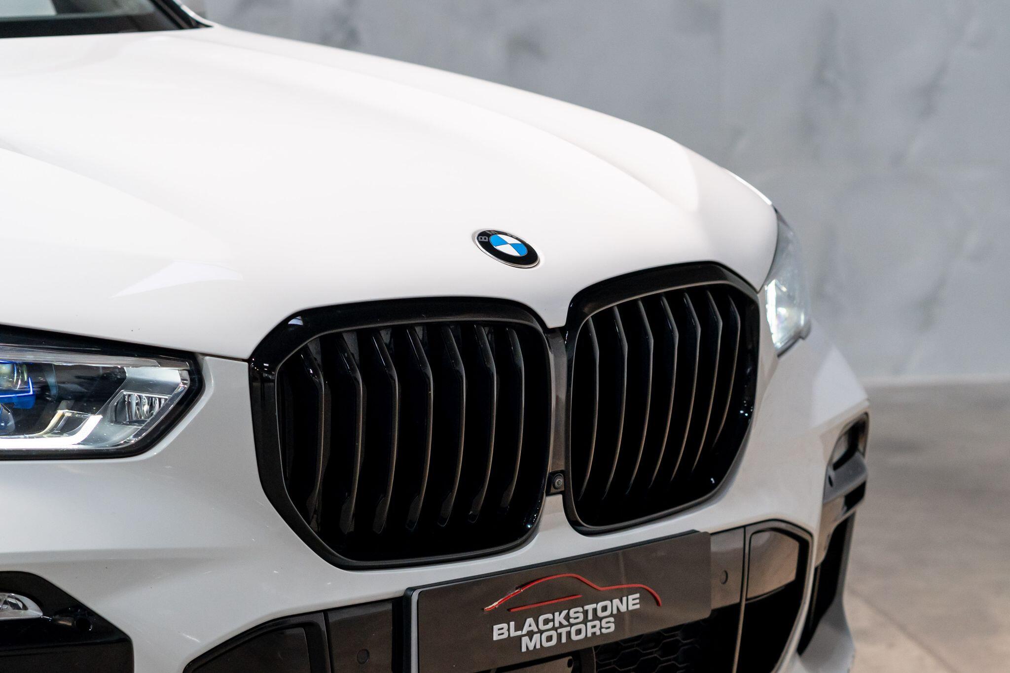 BMW X5 view 43