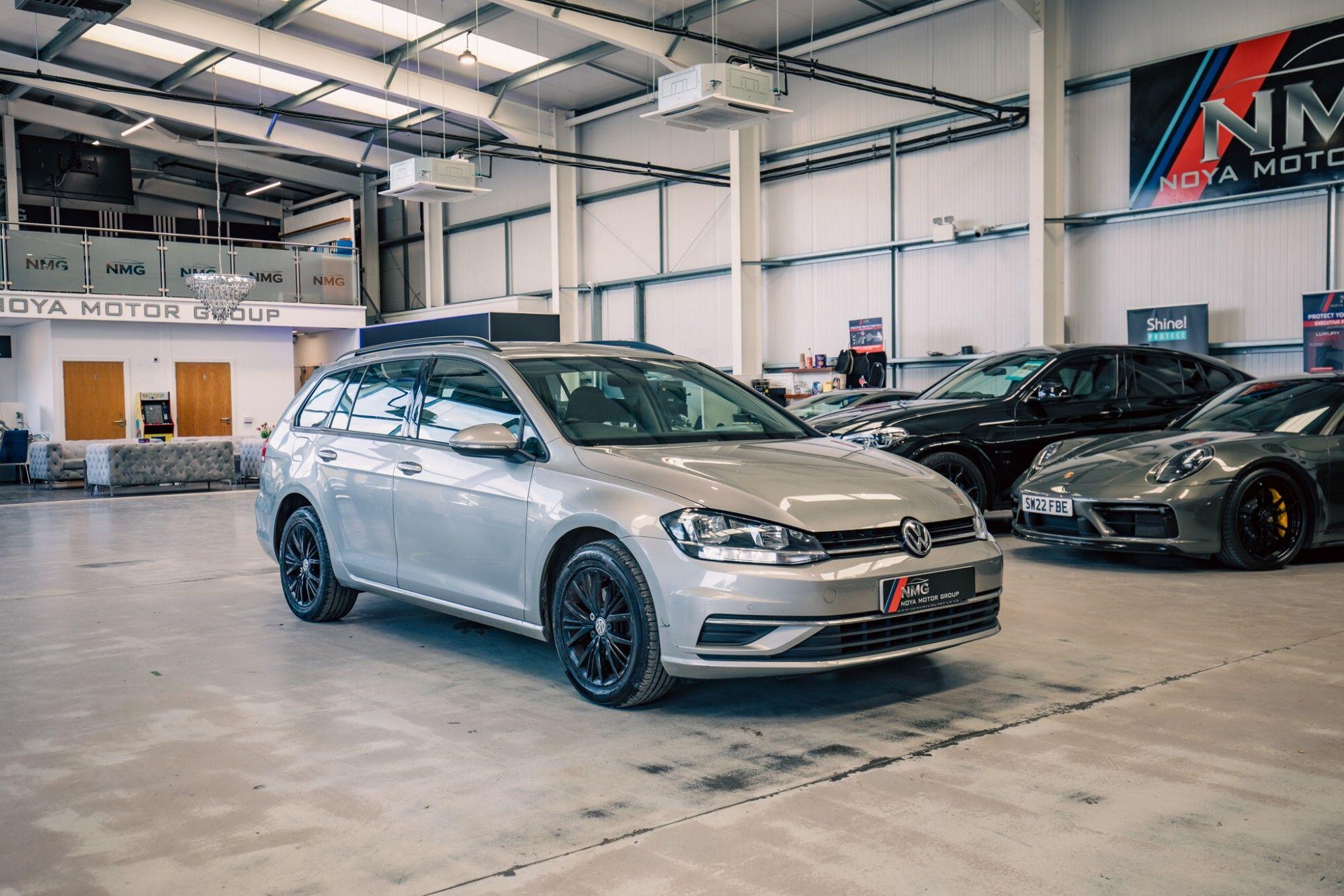 Volkswagen Golf view 25
