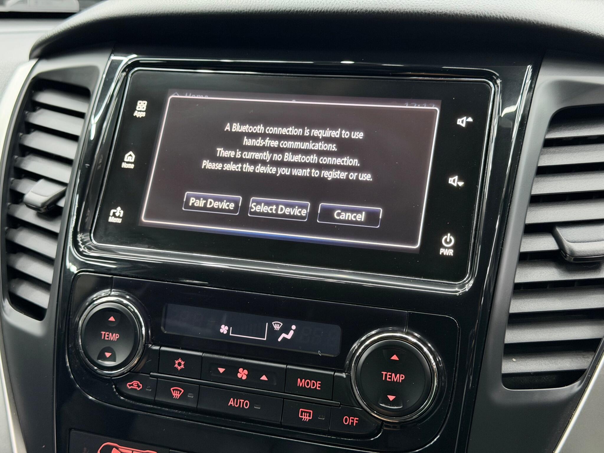 Mitsubishi Shogun Sport view 28