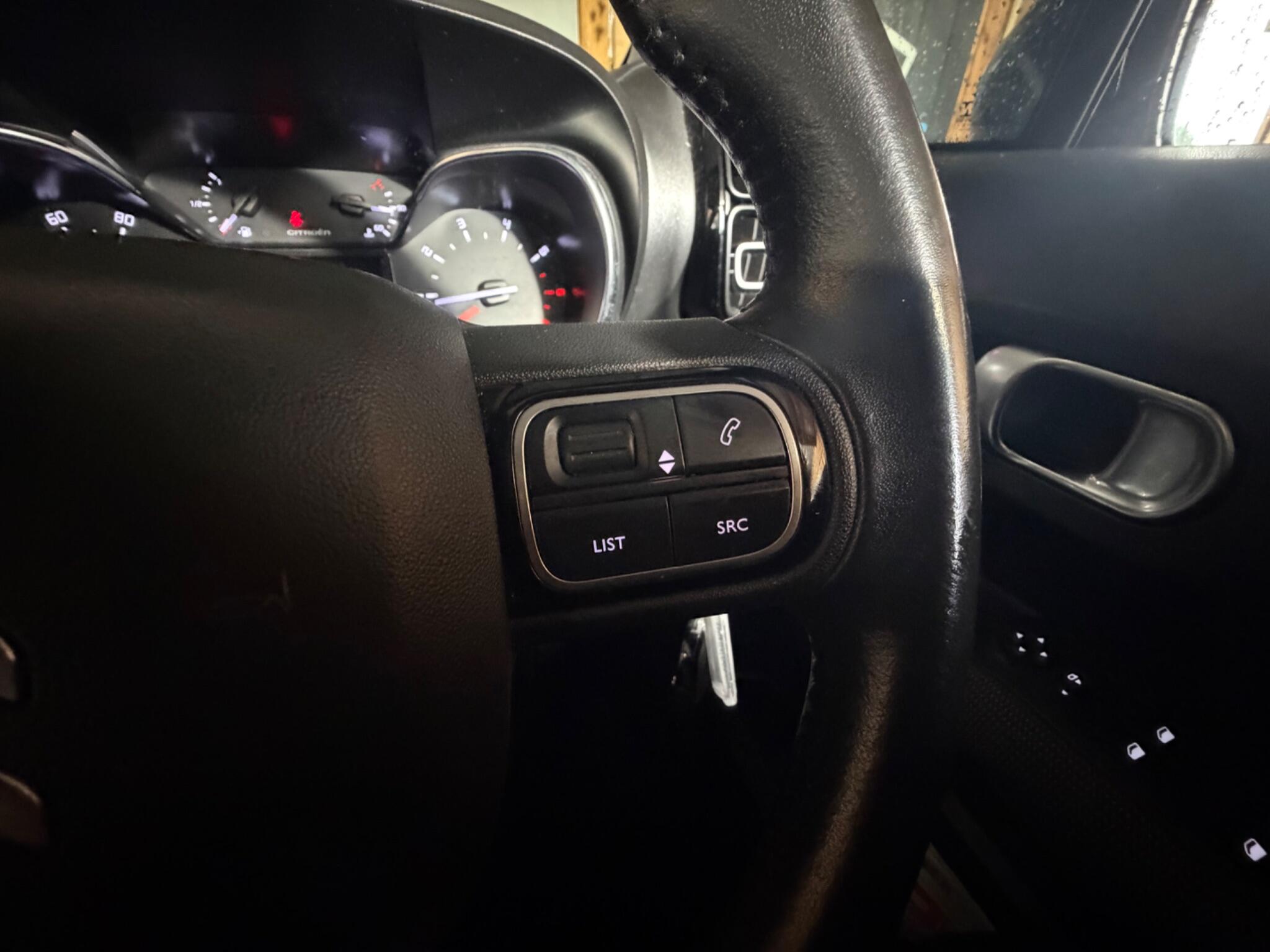 Citroen C3 Aircross view 23