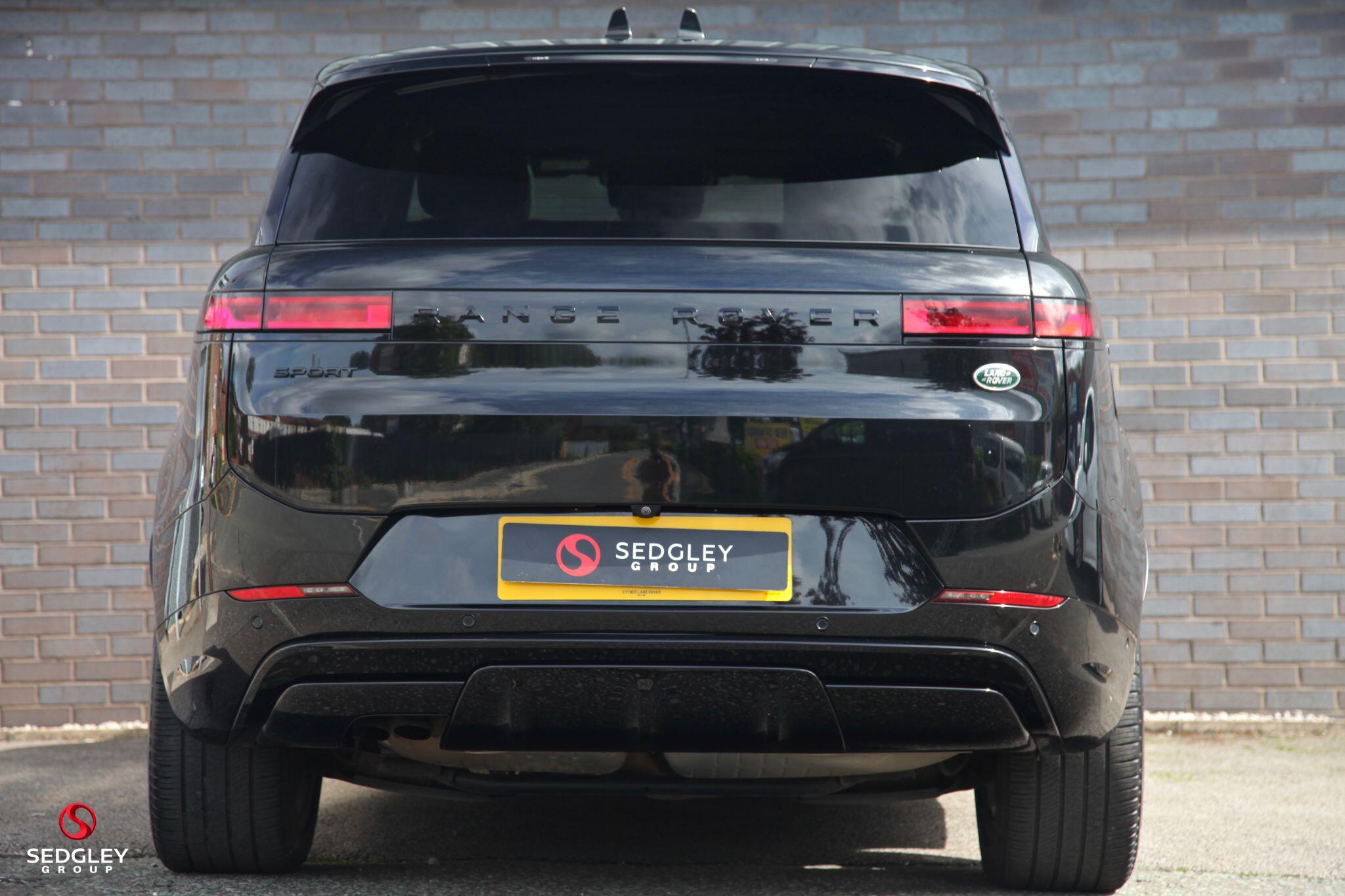 Land Rover Range Rover Sport view 9