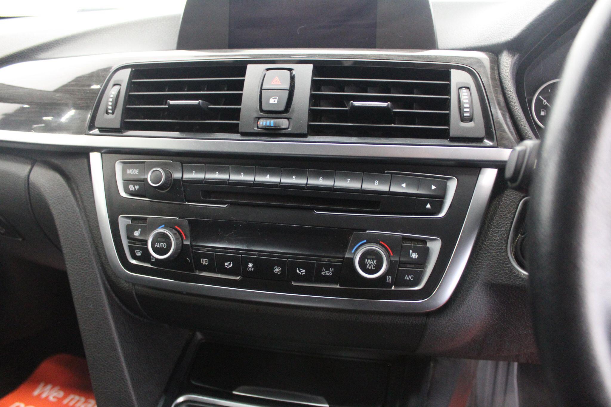 BMW 3 Series view 38