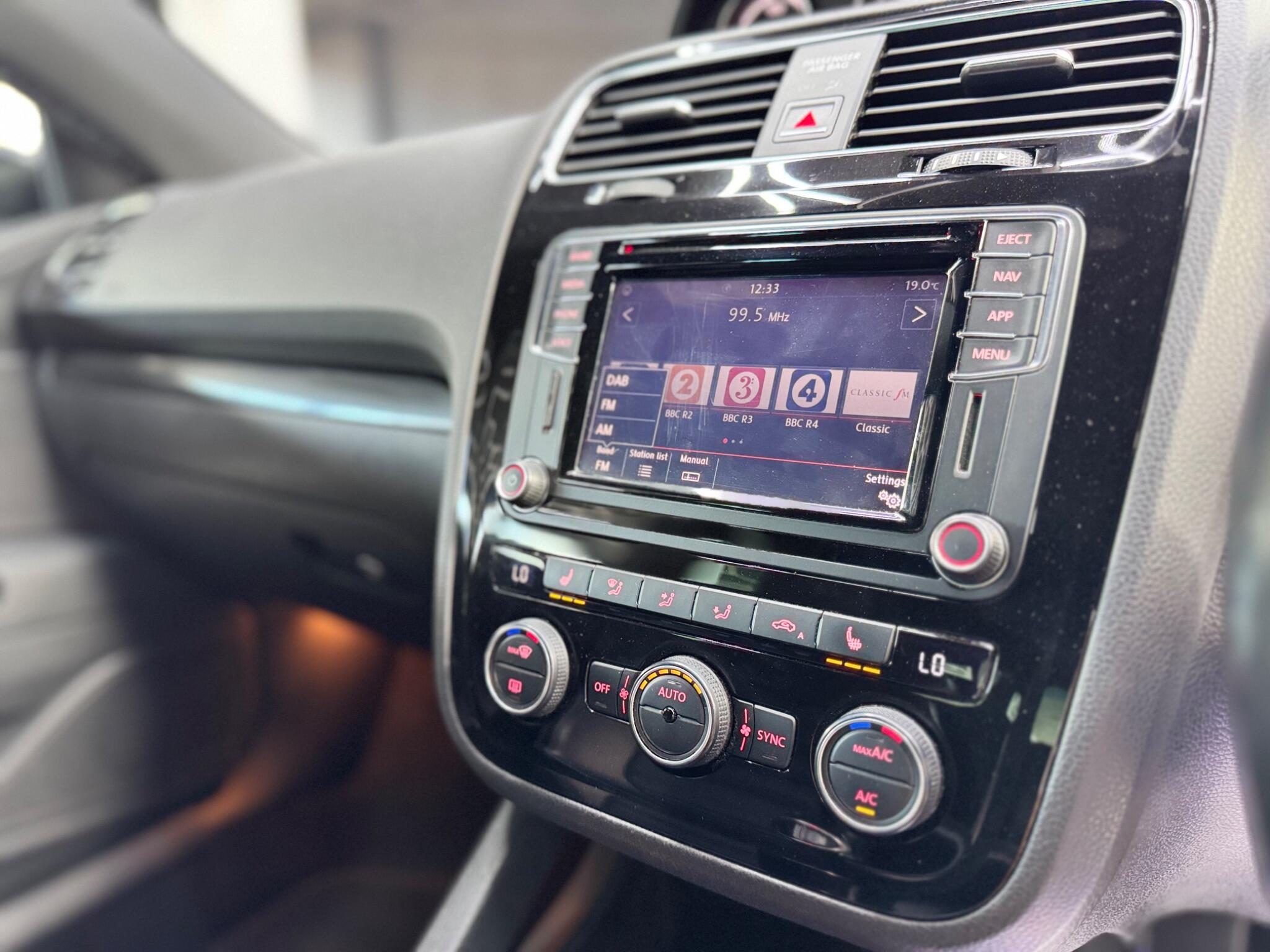 Volkswagen Scirocco view 43